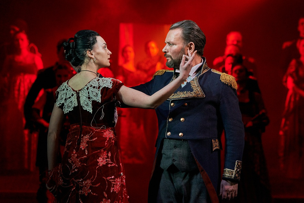 Театр «У Моста» в мае: только самое лучшее!. Журнал о самом особенном. Пермь и Пермский край