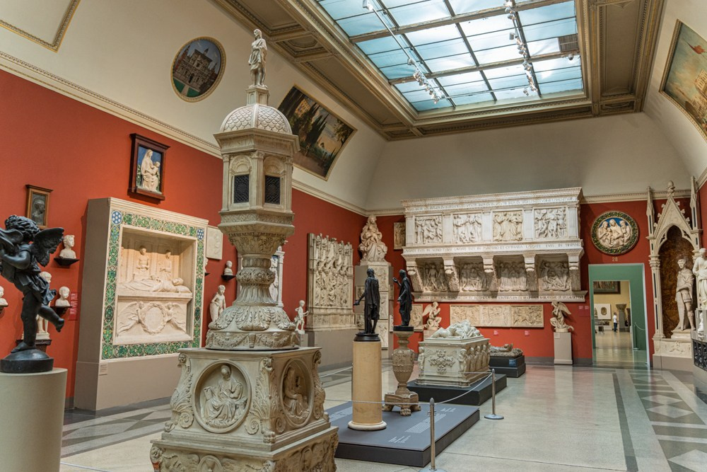 Собрание слепков Пушкинского музея. Фотограф и искусствовед в Туле и Санкт-Петербурге Нелли Некрасова