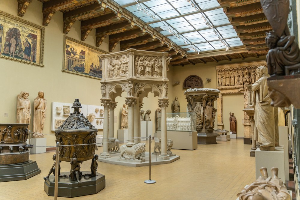 Собрание слепков Пушкинского музея. Фотограф и искусствовед в Туле и Санкт-Петербурге Нелли Некрасова