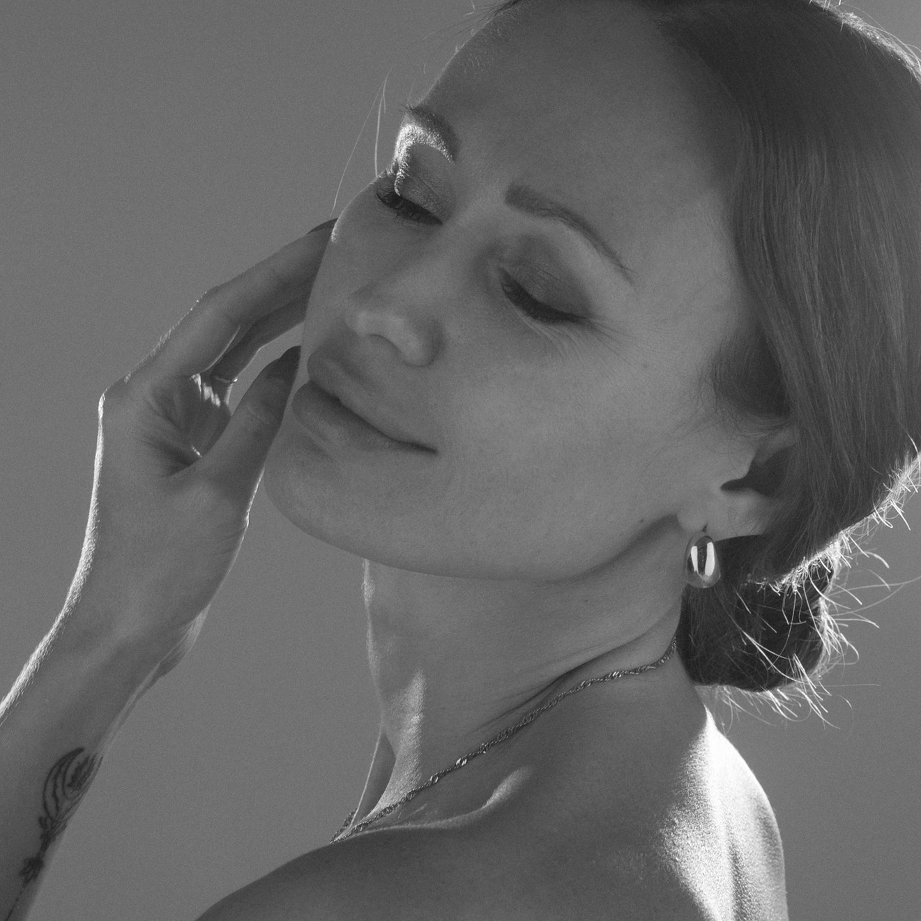 Услуги. Фотосессия в белье и ню в Москве. Фотограф Нелля Ядовитая