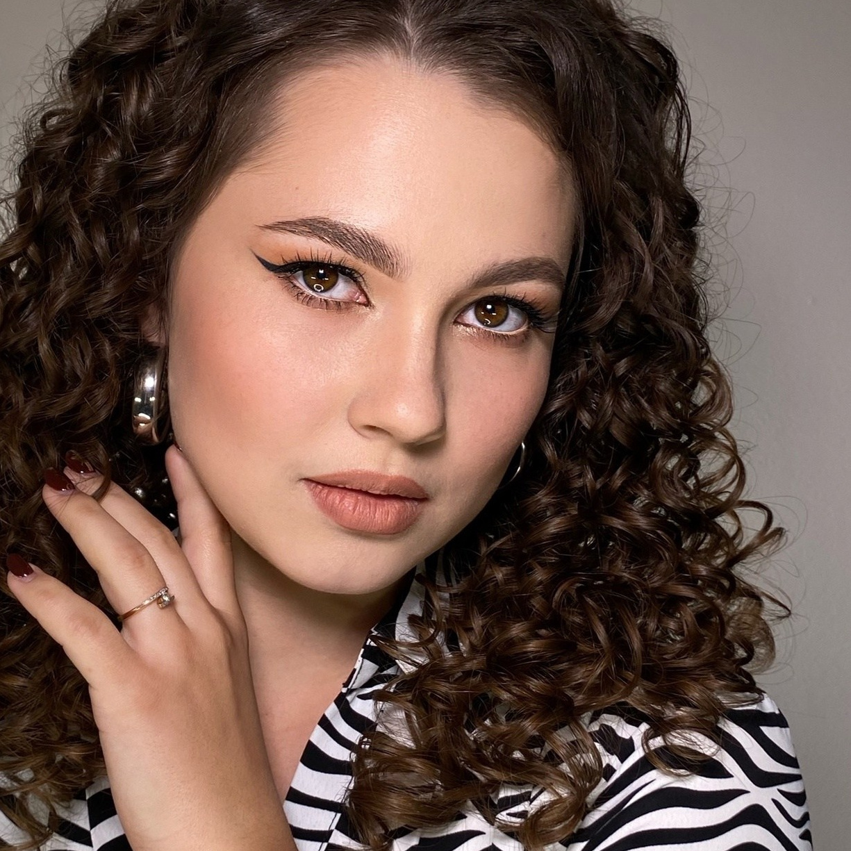 Обучение. Студия макияжа и прически V-Style