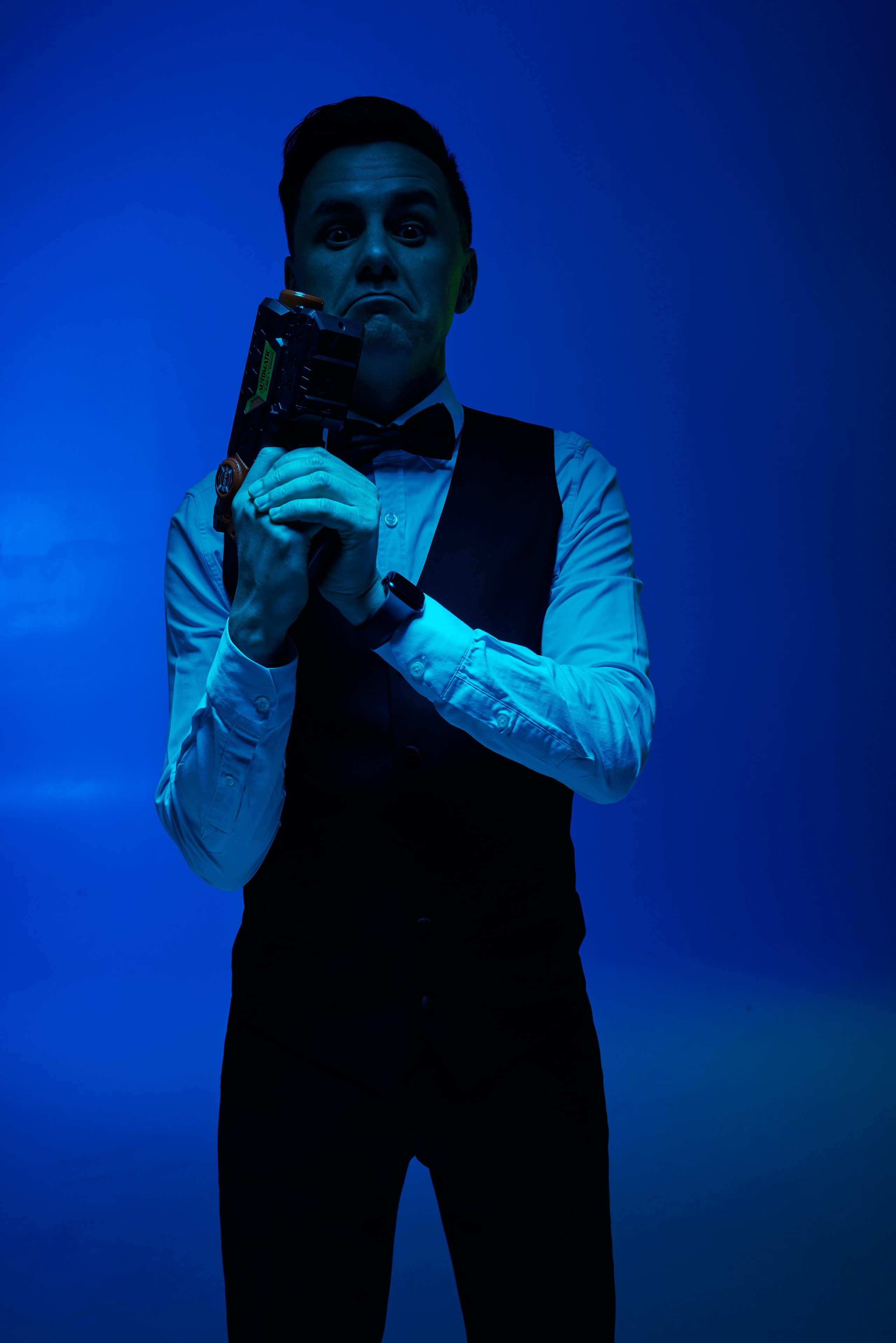 Джим Керри+Джеймс Бонд. Фотограф  Уфа, Москва, Казань, Питер Ильдар Кудабаев