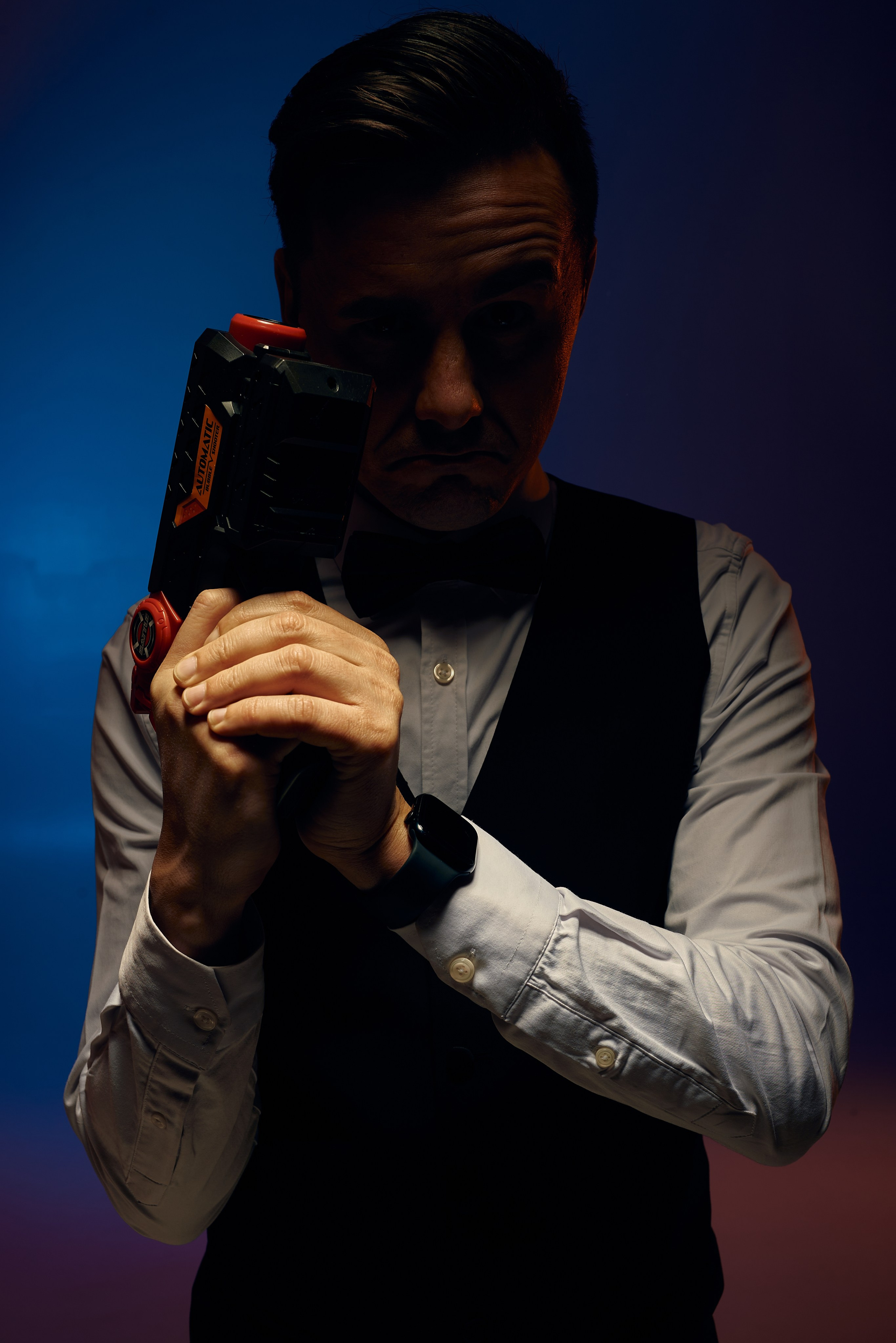 Джим Керри+Джеймс Бонд. Фотограф  Уфа, Москва, Казань, Питер Ильдар Кудабаев