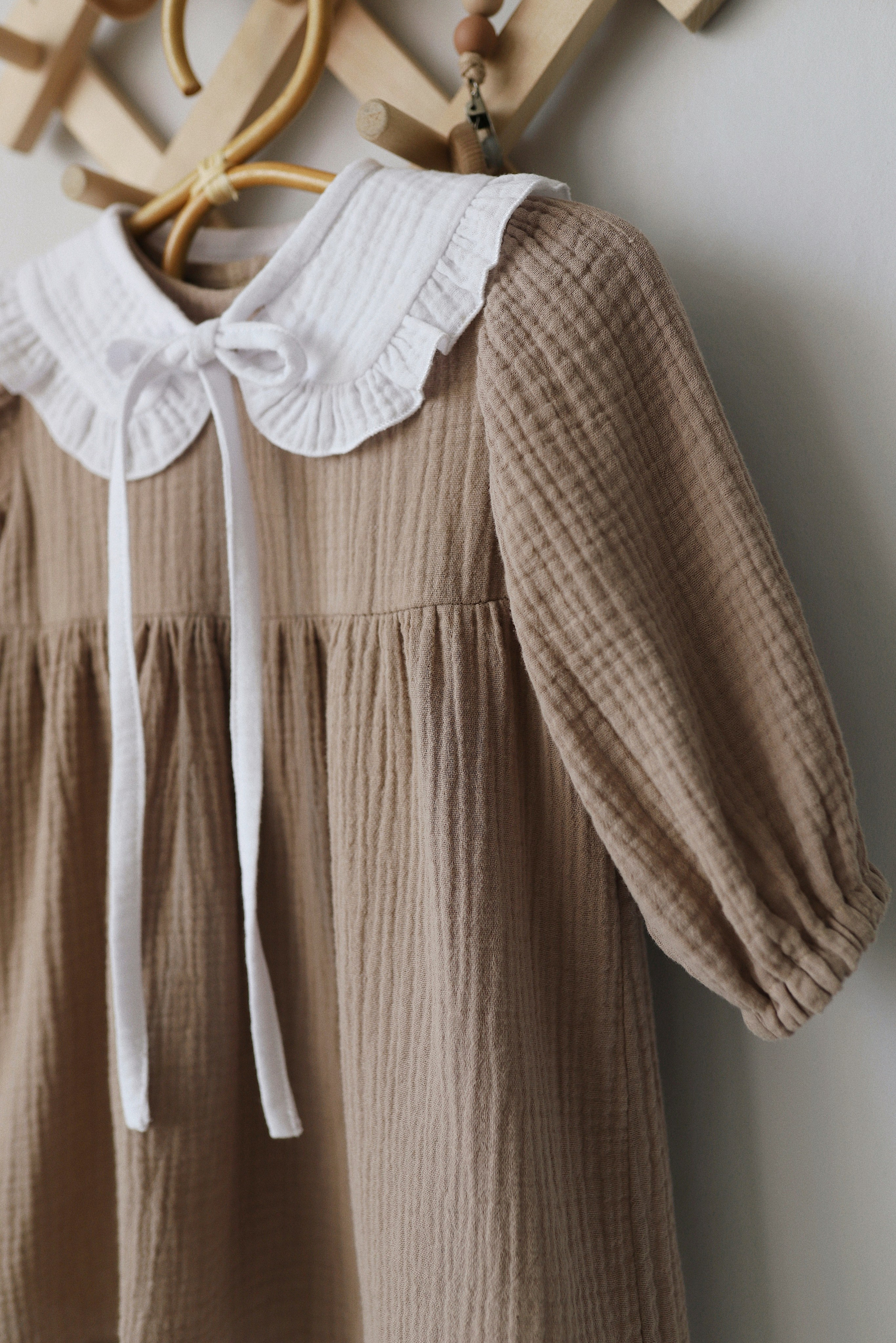 048 Платье с завышенной талией. Эко-одежда для детей