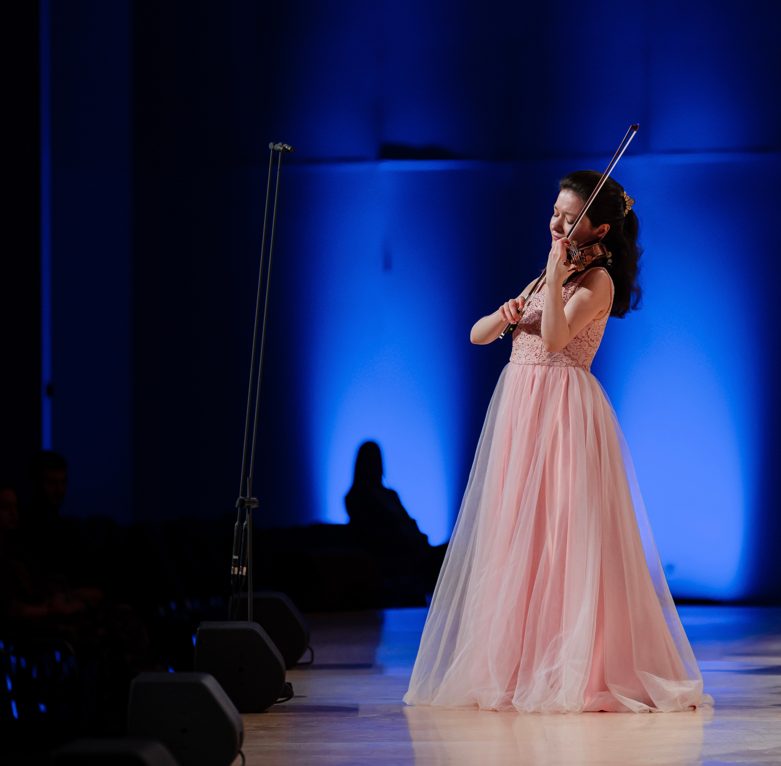 События и анонсы. Скрипачка Анна Савкина