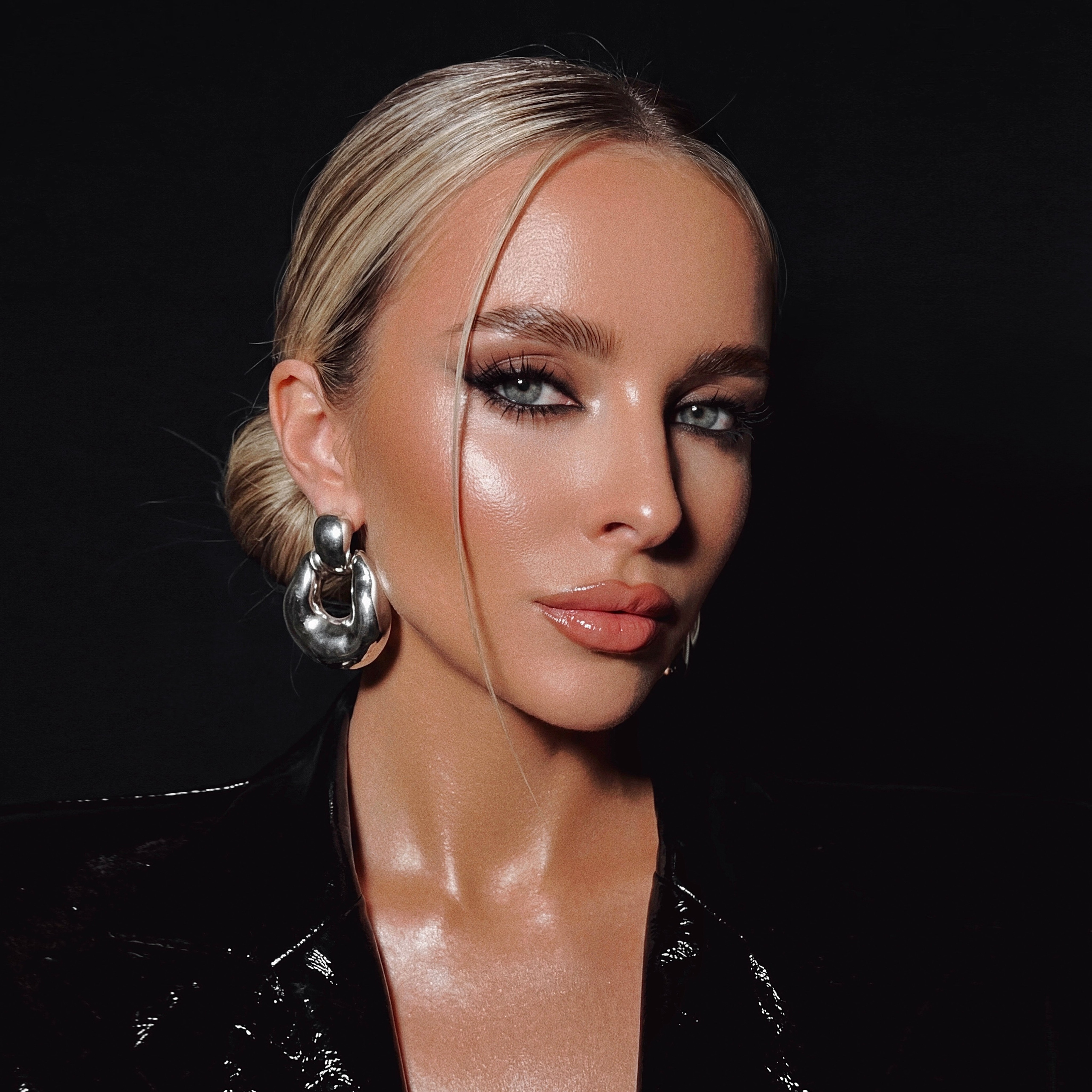 YULYA KORS фотограф