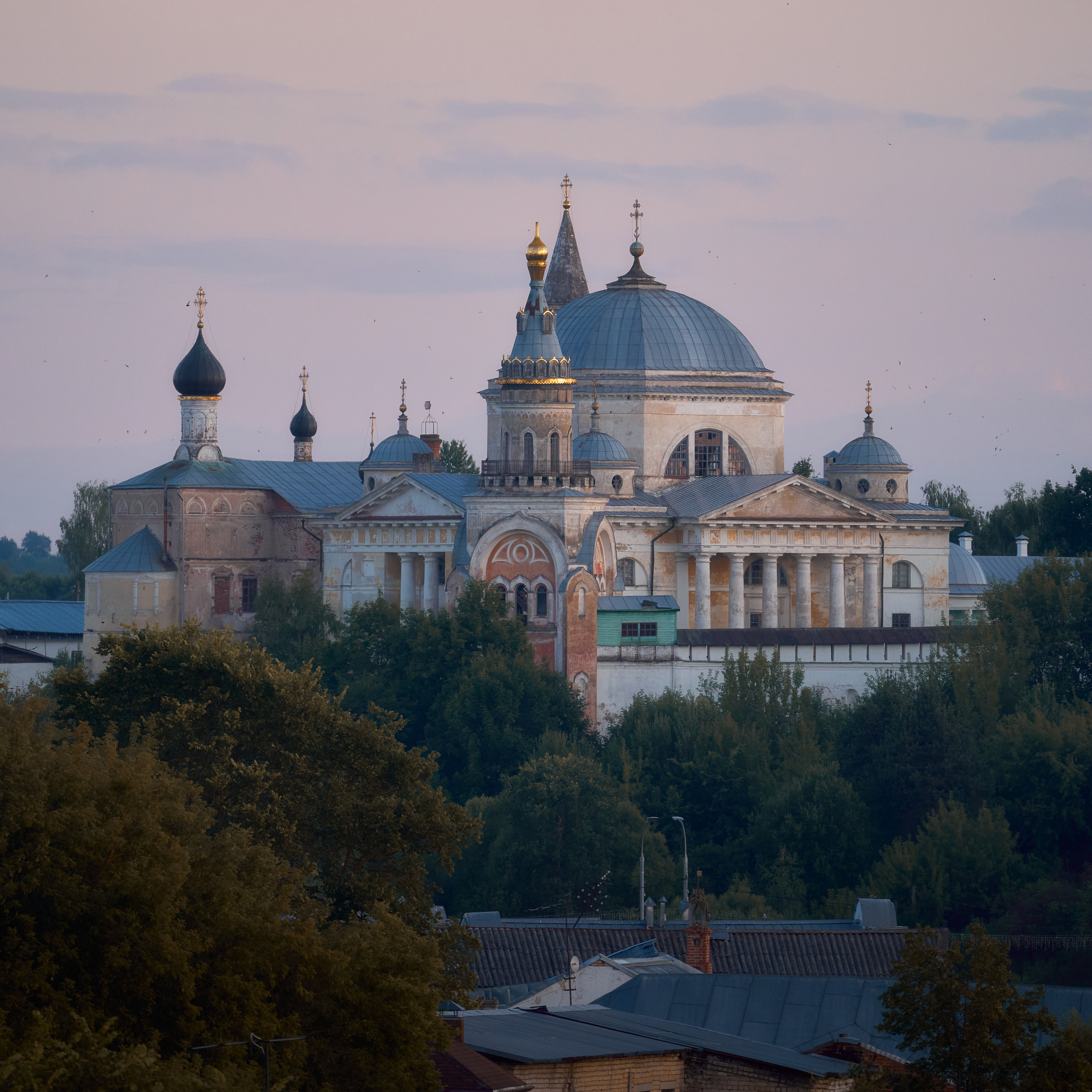 Фотовыставка «Атмосфера» с видами Торжка, Торопца, Осташкова