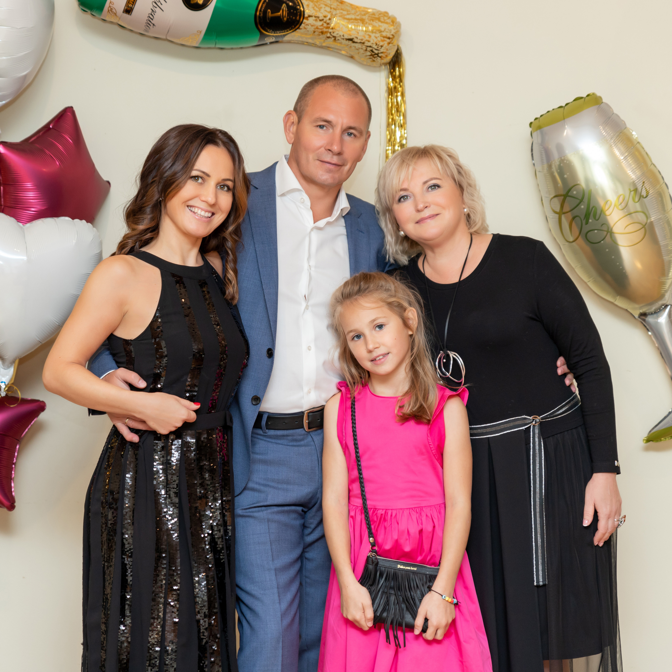 Выпускные альбомы в Мытищи Москве и Московской области