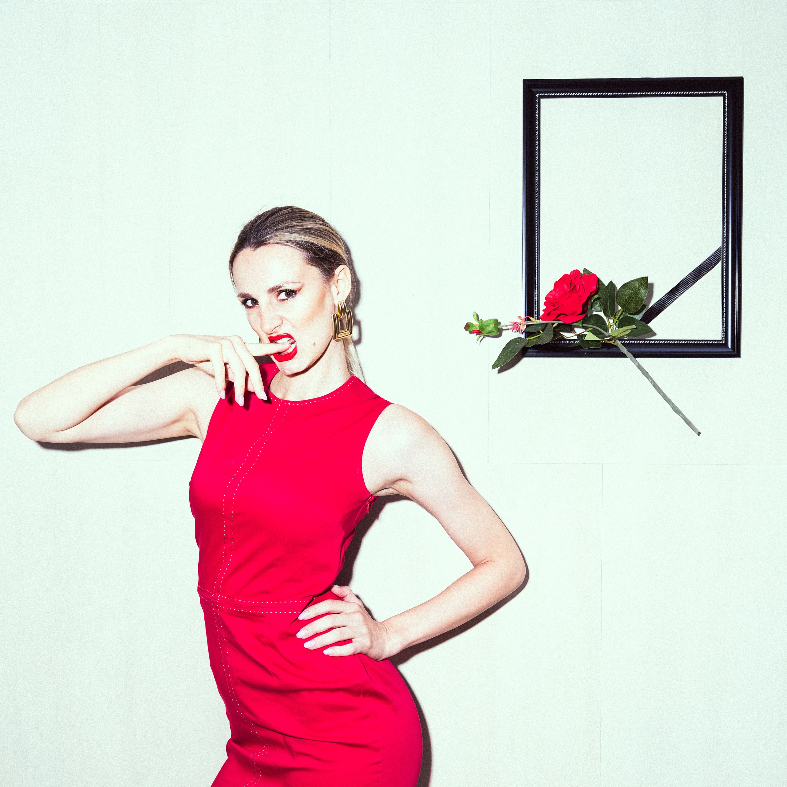 Выставка Драматургия героя