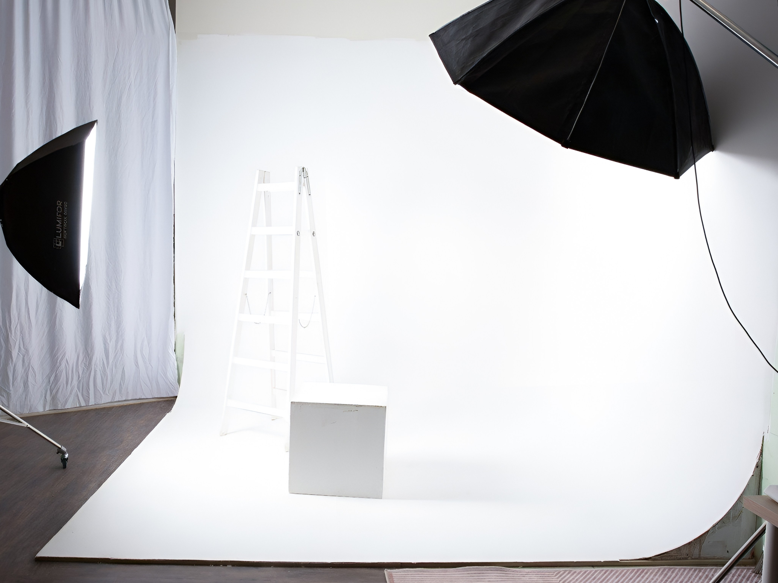 Студия Целиком. Фотостудия Кураж