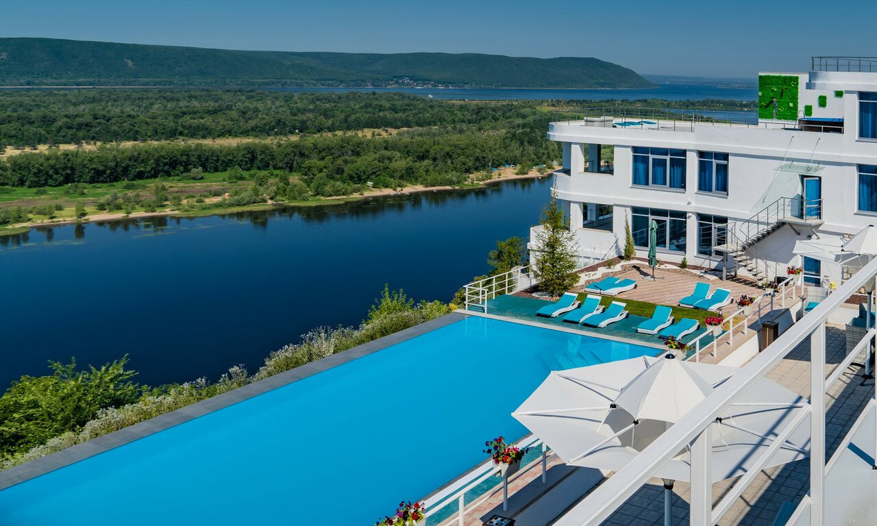 Выездная регистрация в Sky Village. Выездная регистрация брака в Скай Видадж.