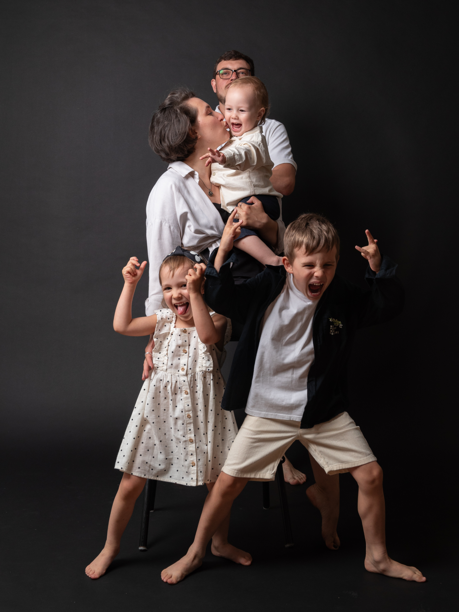 Семейная фотосессия в студии