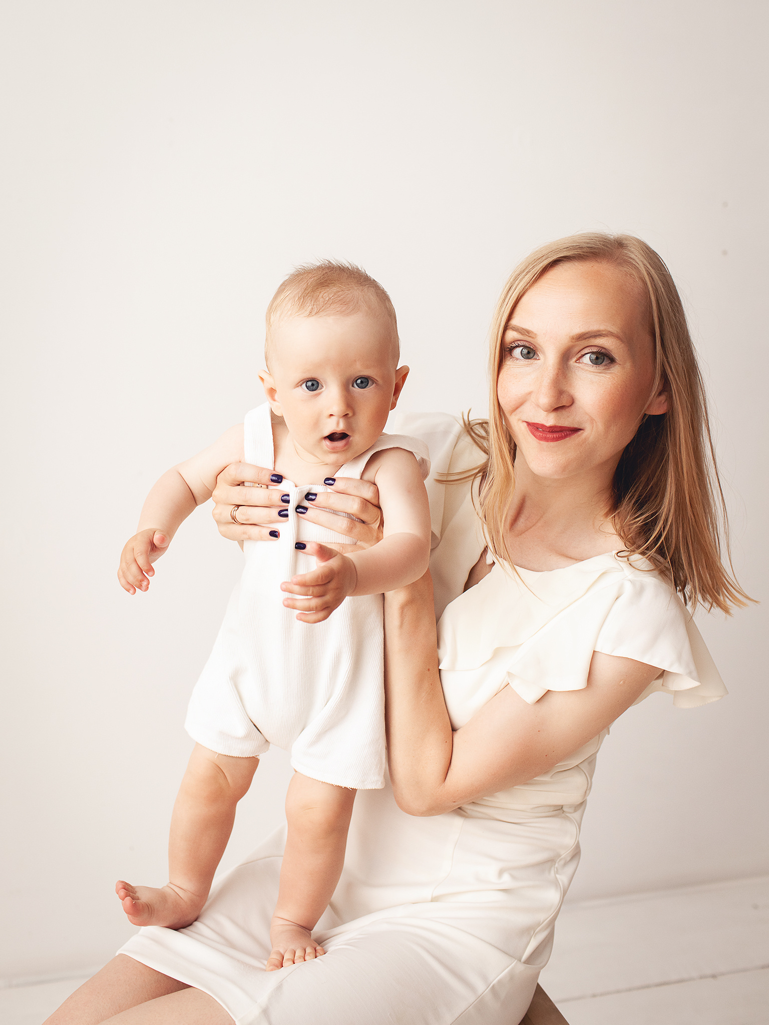 В этой статье я расскажу как проходит фотосъёмка малыша 6 месяцев. Детский фотограф в Самаре