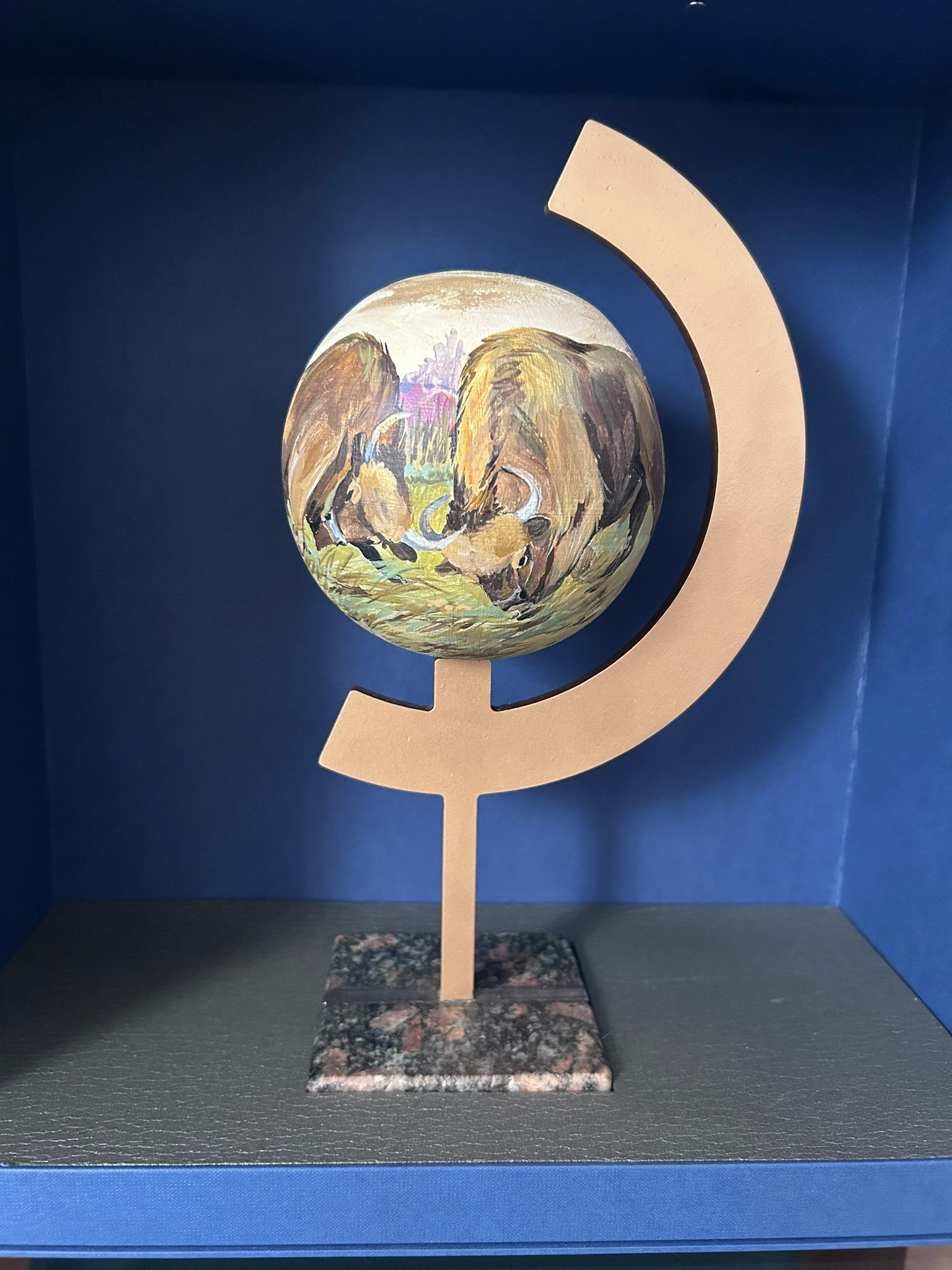 "Глобус Беларуси. Осень" - презент иностранному бизнес-партнеру