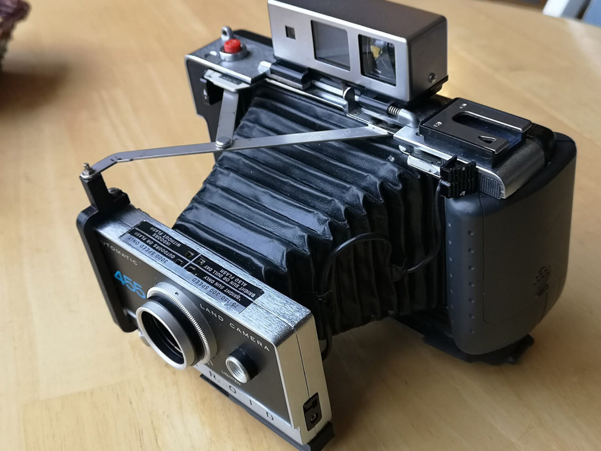 Polaroid Model 455 + Fujifilm Instax 100 = Instax Wide Camera. Фотограф — видеограф в Москве Дмитрий Менделеев