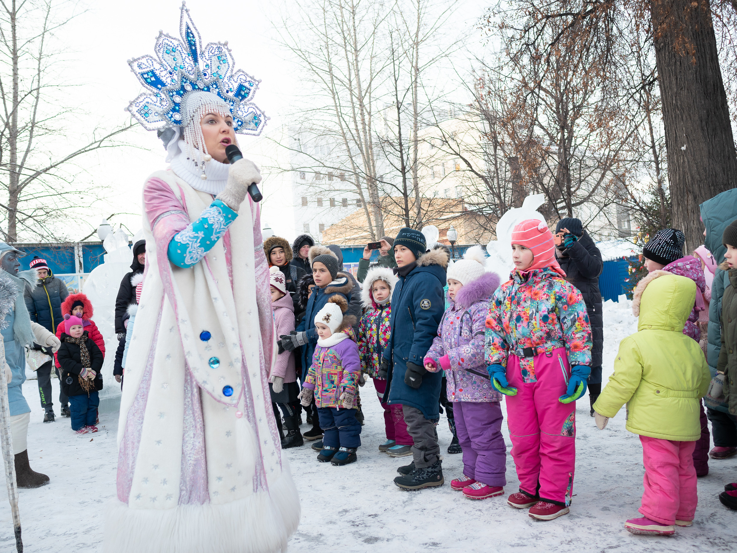 Старт конкурса «Хоровод Снегурочек». Журнал о самом особенном. Пермь и Пермский край