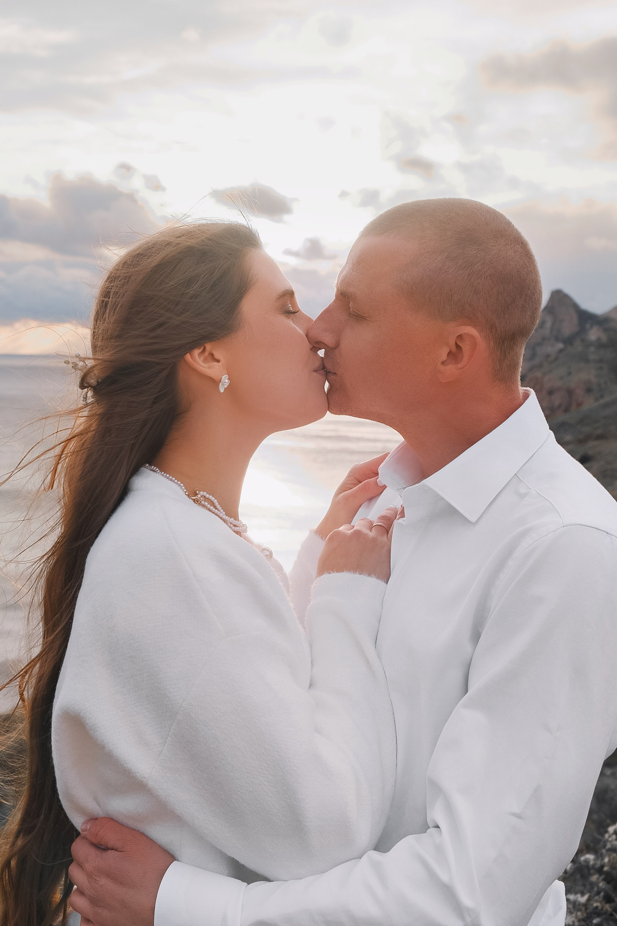 Недорогой фотограф. Качественно и недорого. Фотосессия. Лучший фотограф города Севастополь. Лучший фотограф Крыма. Топ 100. Топ 10. Свадебны. Профессиональная фотосъемка в Крыму. Натуральные эмоции и живые кадры. Забронируйте дату прямо сейчас!