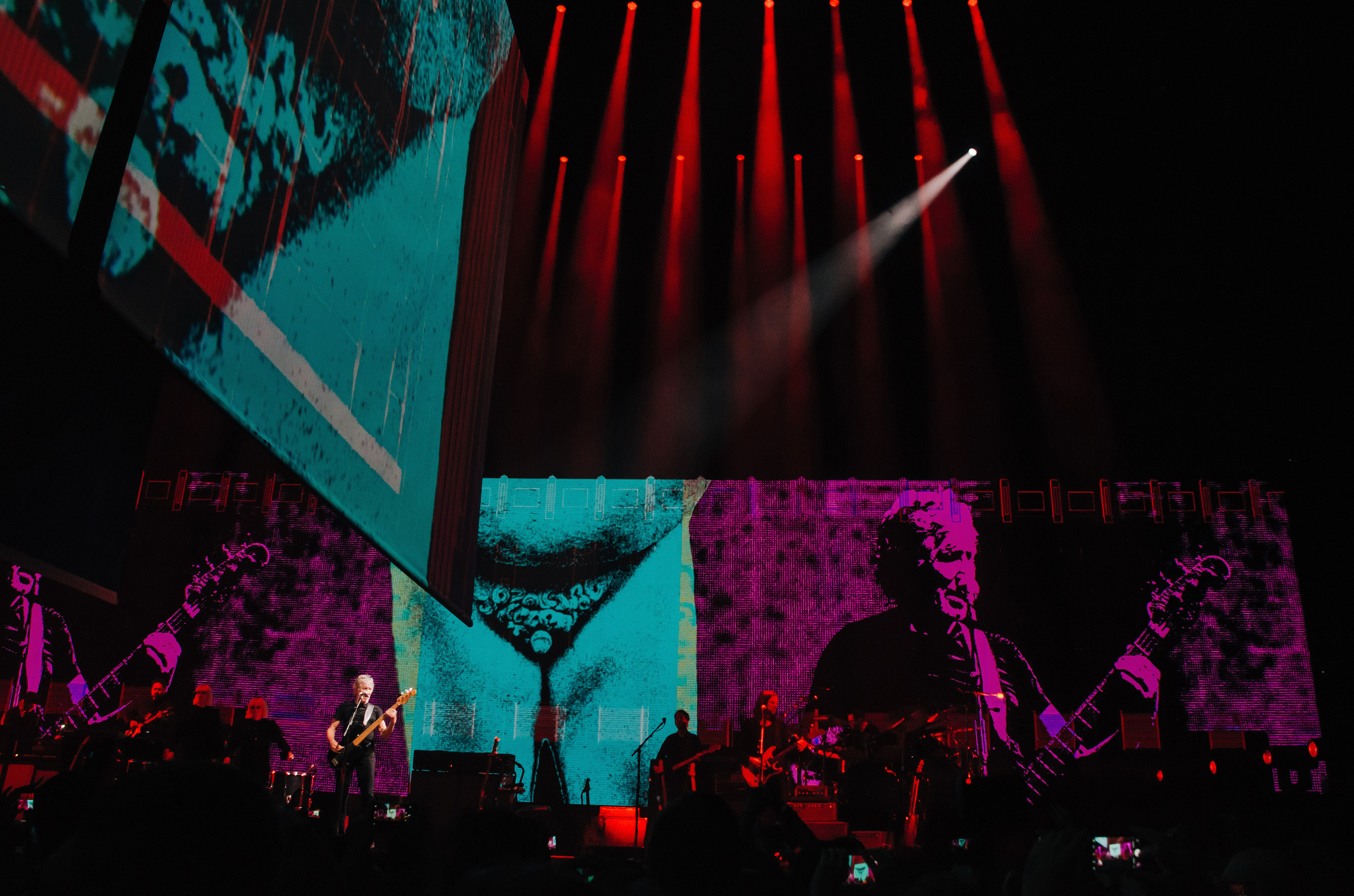 Концерт Роджера Уотерса в Олимпийском. Репортажный и свадебный фотограф в Курске Борис Захарчук