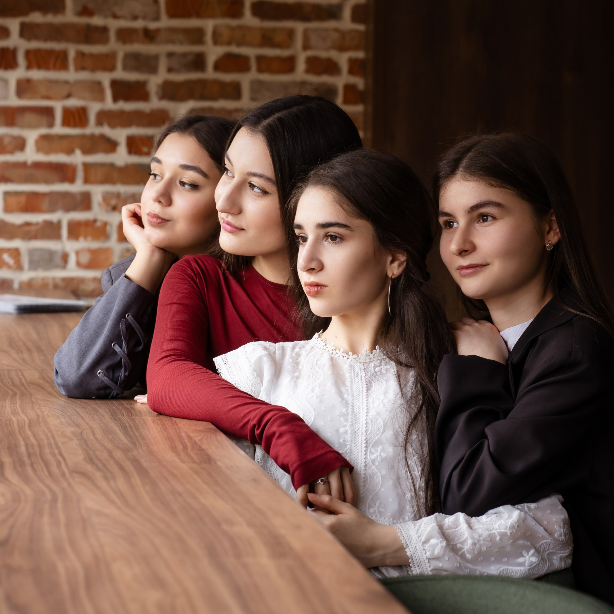 Фотосессия для учеников 11 класса для выпускного альбома в Нальчике