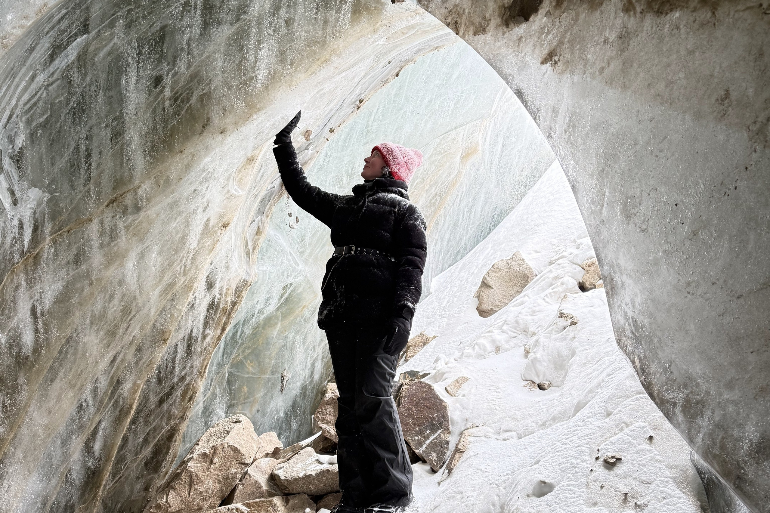 Экскурсия на Ледник Богдановича из Алматы — зимний треккинг