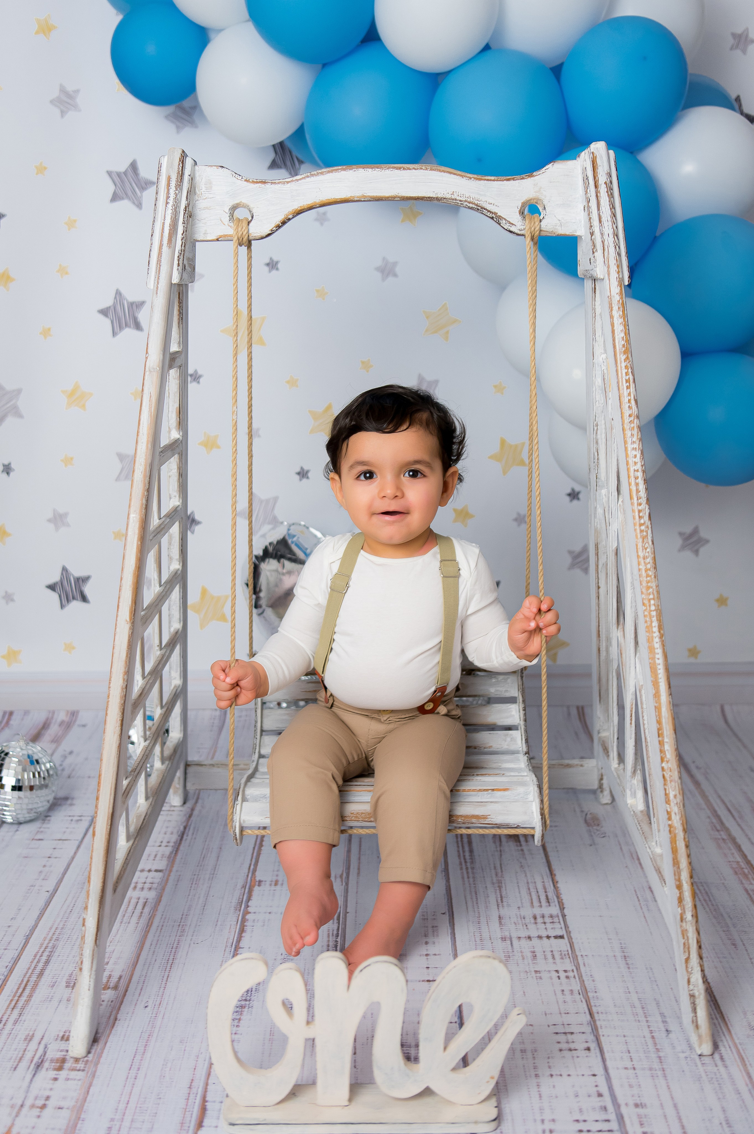 Фотосессия первого годика. Фотограф в Нефтеюганске Мила Аксёнкина