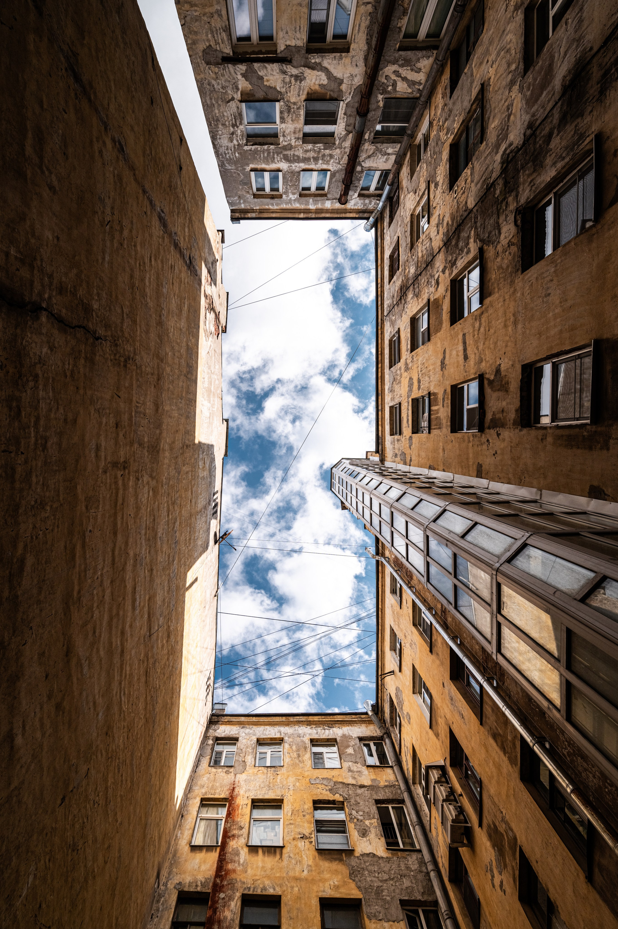 Дворы-колодцы Санкт-Петербурга (Петроградская сторона) | Фотопроект Алексея Клейменова