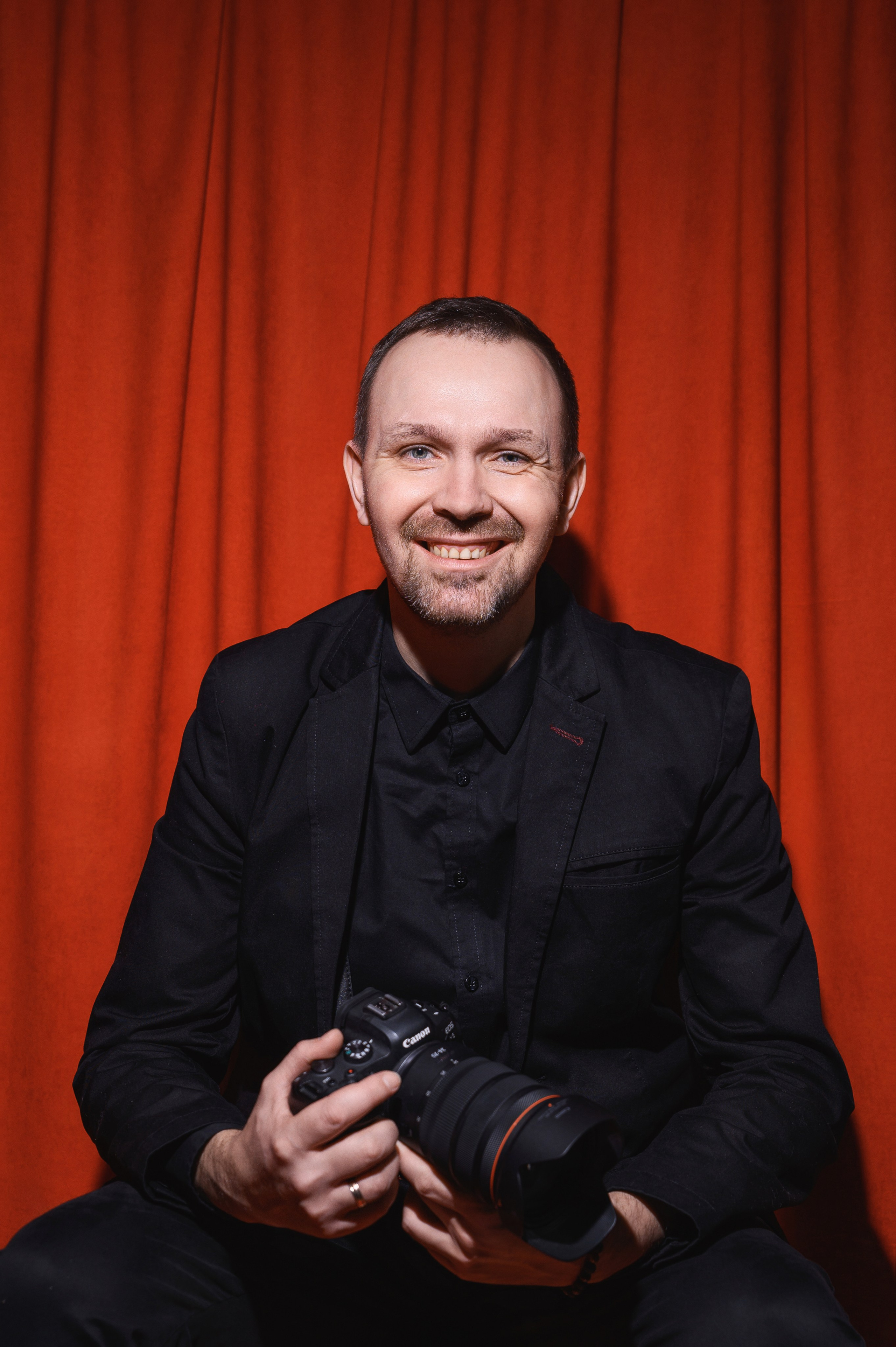 Контакты. Свадебный и репортажный фотограф в Волгограде Антон Сидоренко