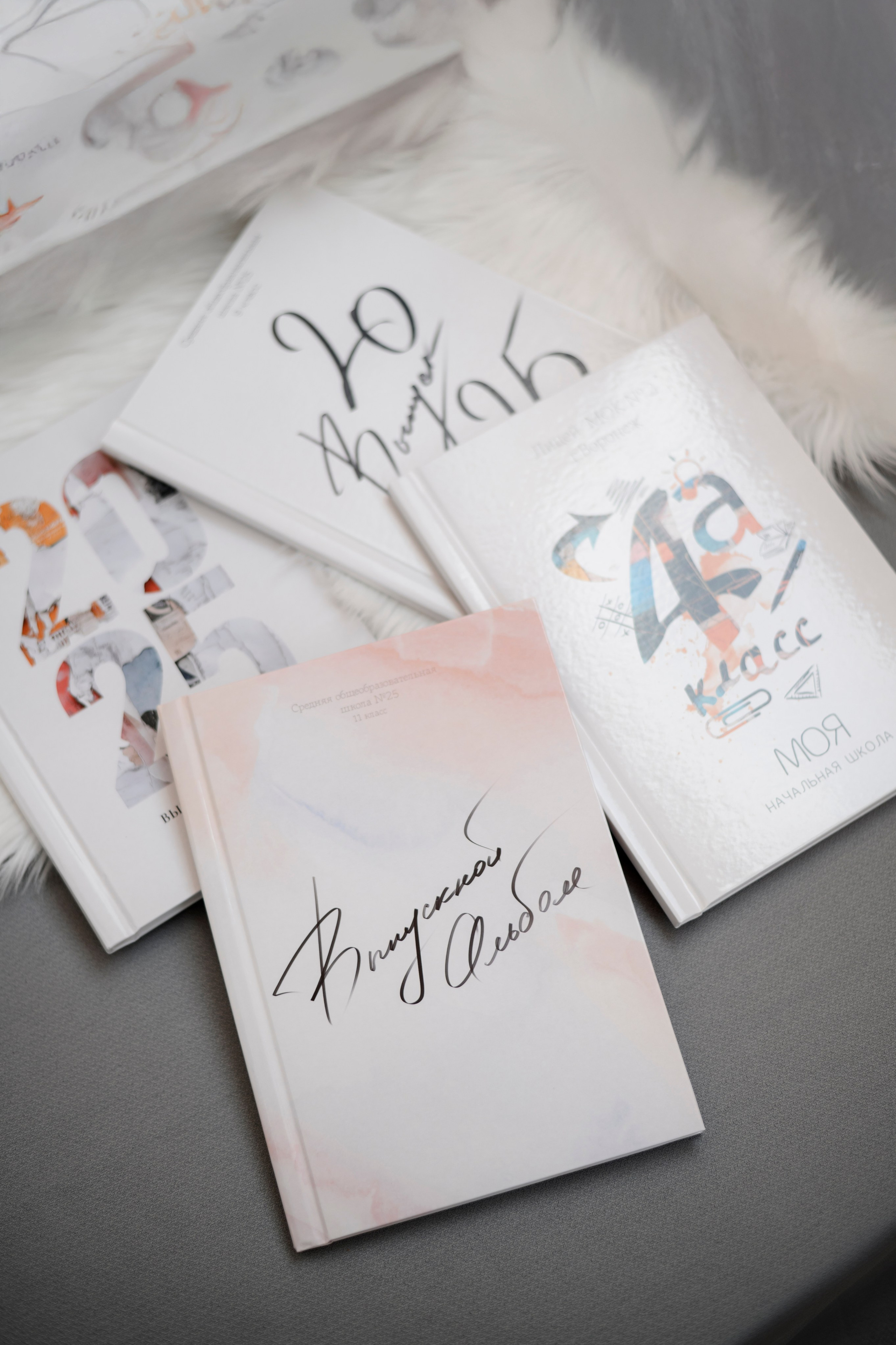 Школьные альбомы. Свадебные и семейные фотокниги