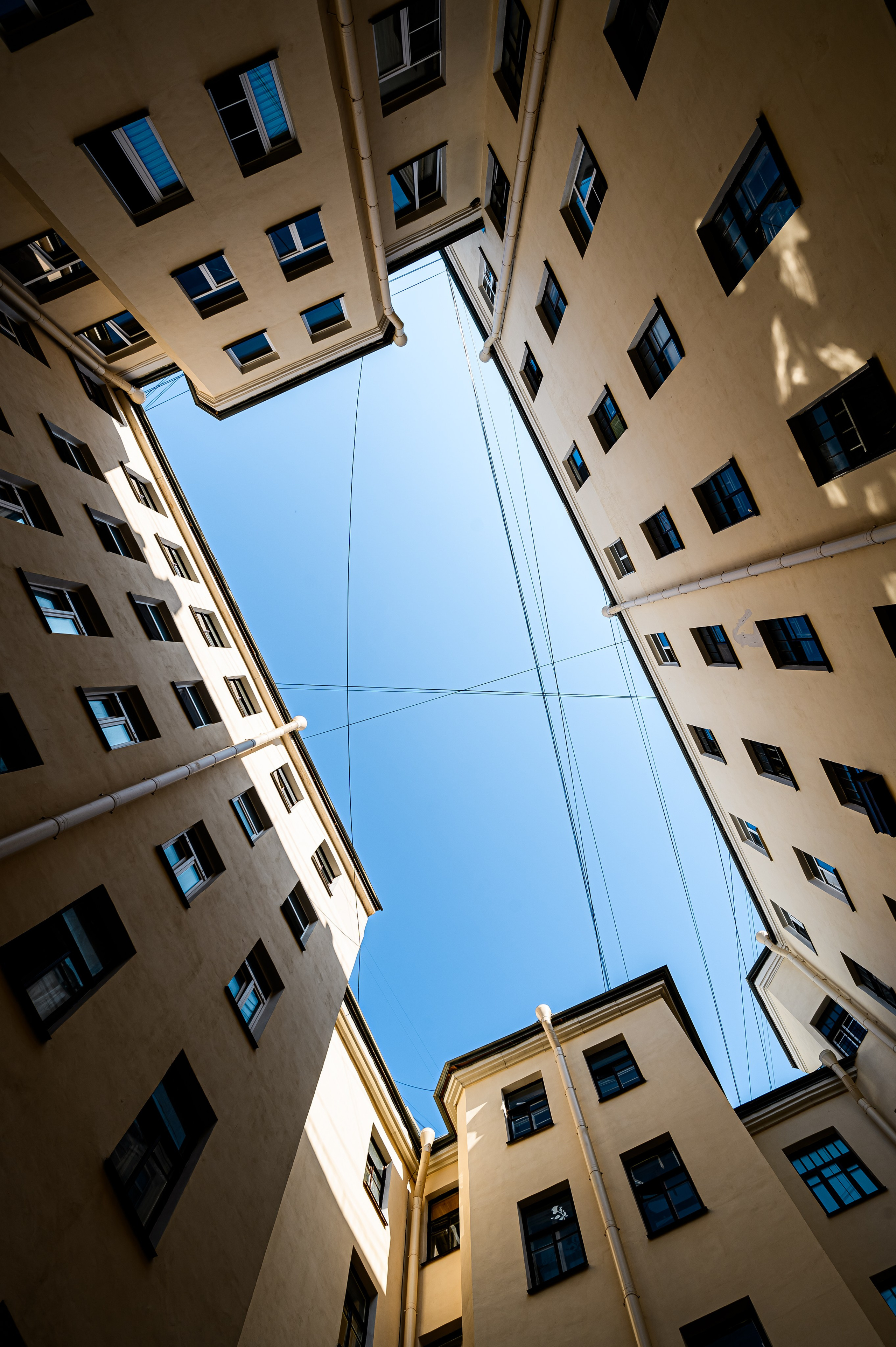 Дворы-колодцы Санкт-Петербурга (Петроградская сторона) | Фотопроект Алексея Клейменова