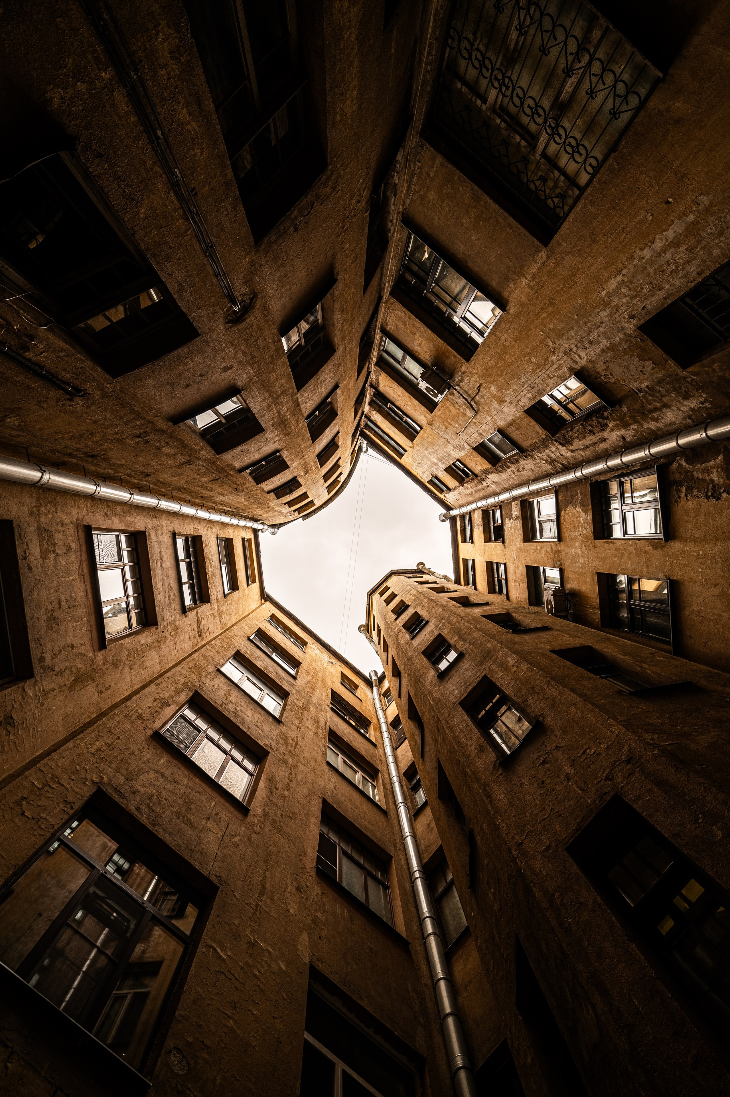 Дворы-колодцы Санкт-Петербурга (Петроградская сторона) | Фотопроект Алексея Клейменова