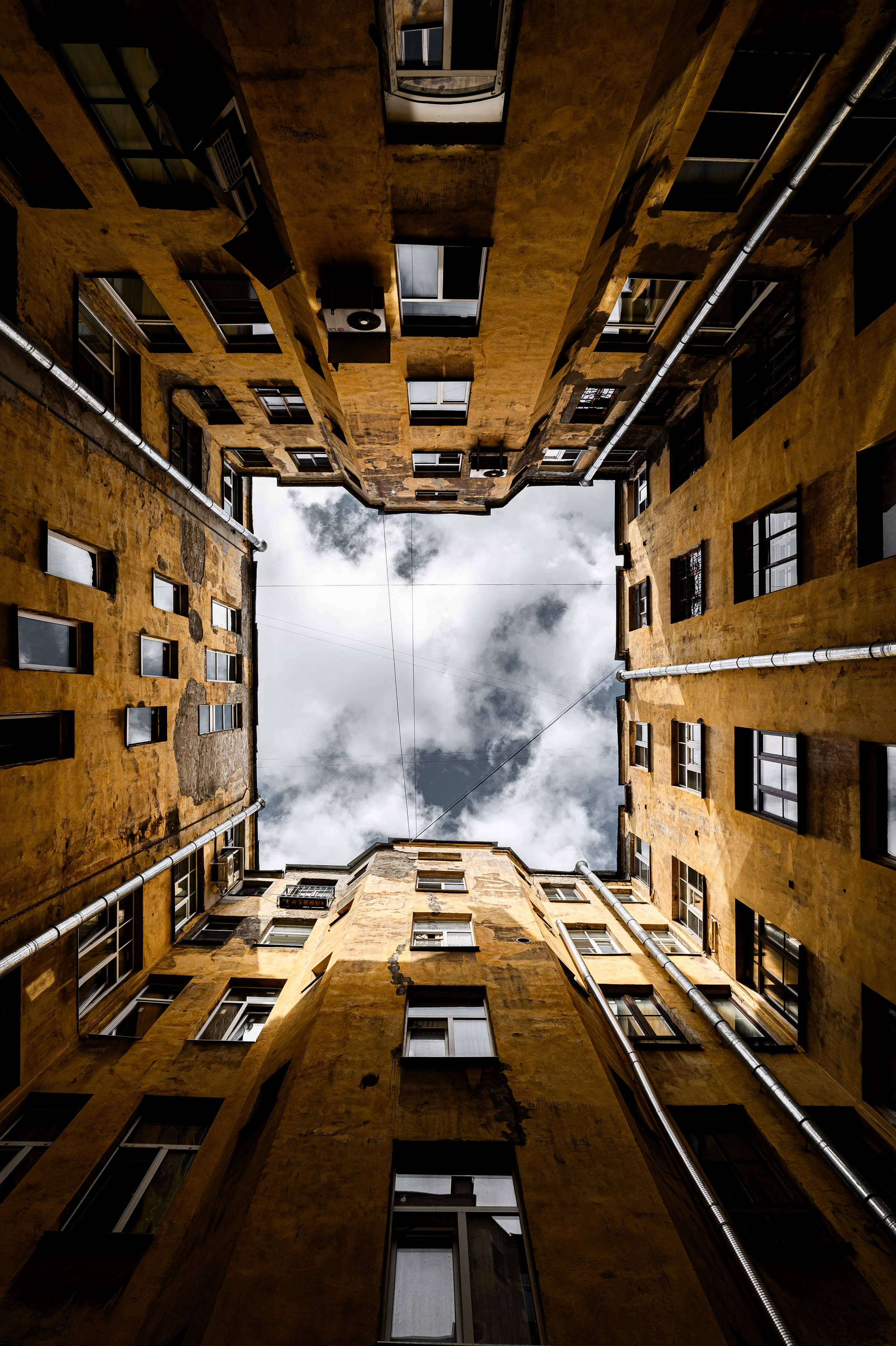 Дворы-колодцы Санкт-Петербурга (Петроградская сторона) | Фотопроект Алексея Клейменова