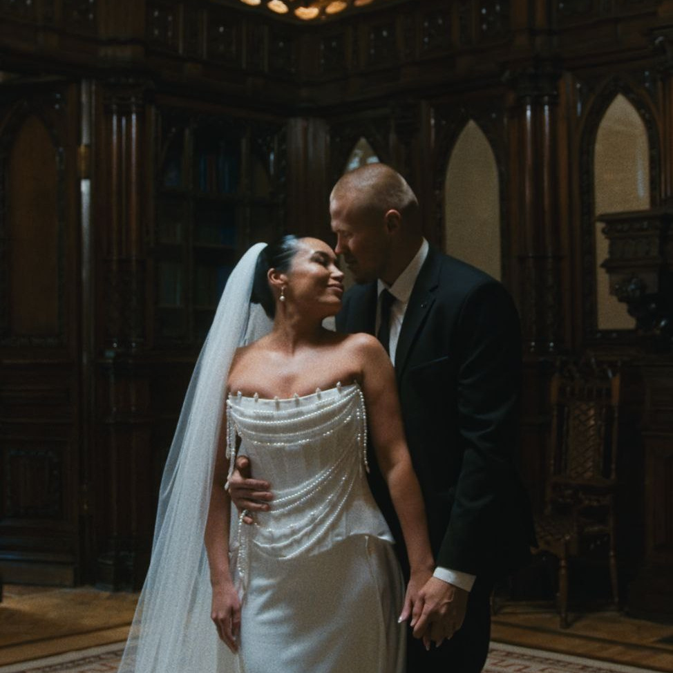 Свадебная видеосъемка Хроника свадьбы Монтаж свадебного видео Дрон на свадьбу Свадьба в киностиле Свадебный фильм Лучший видеограф для свадьбы