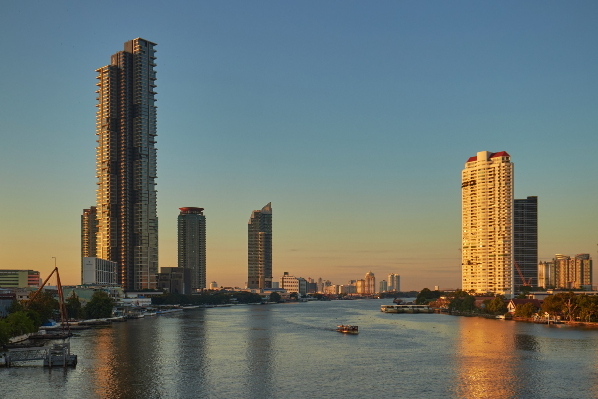 Bangkok – Urban Photography Capturing Life in Thailand’s Vibrant Capital