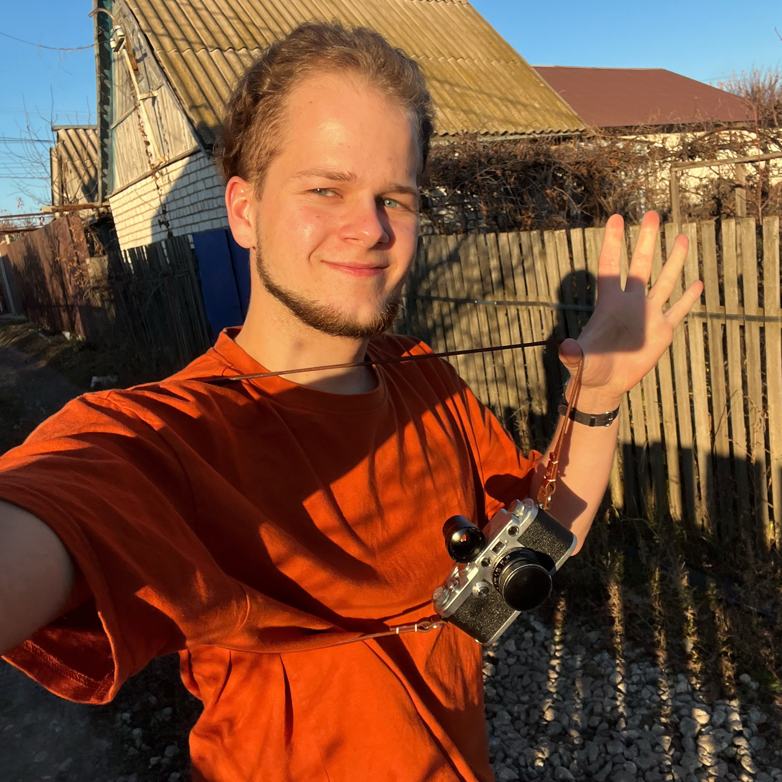 Евгений Холодок