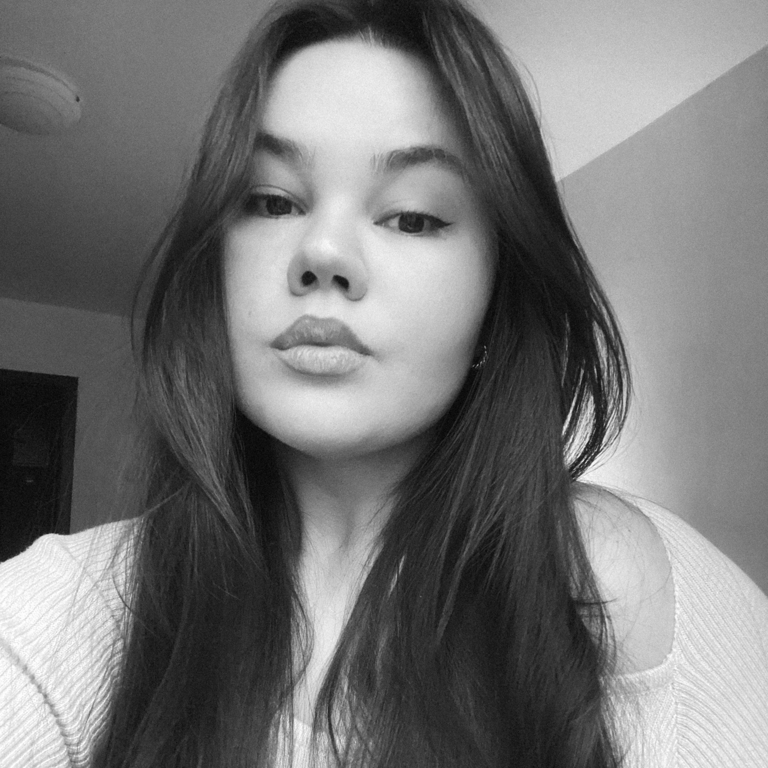 Контакты. Фотограф Москва Егорова Яна