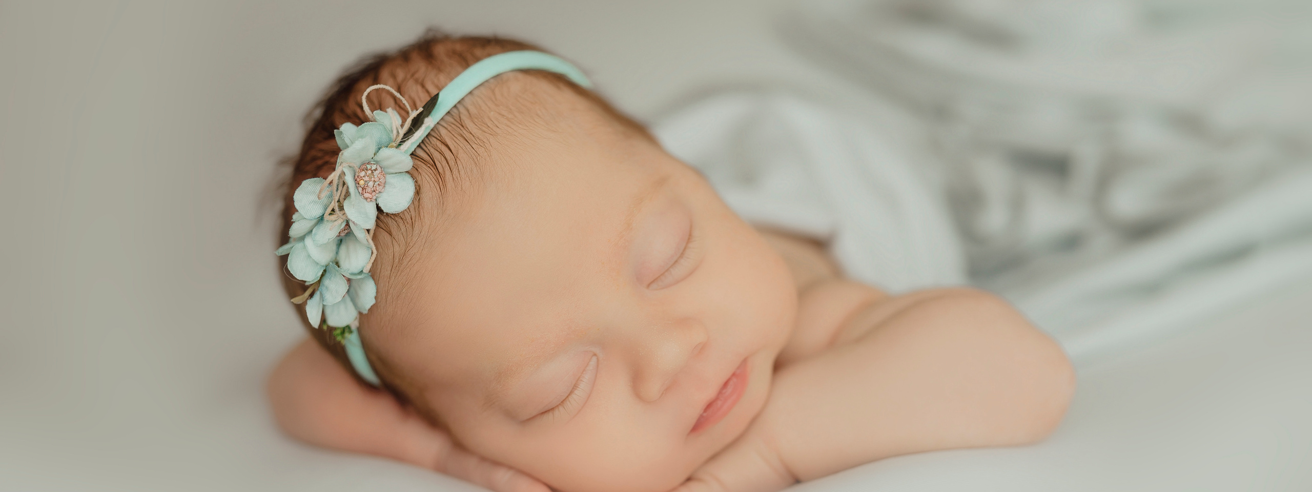 Контакты. Фотограф новорожденных в Москве Щелково и МО Ангелина Энговатова