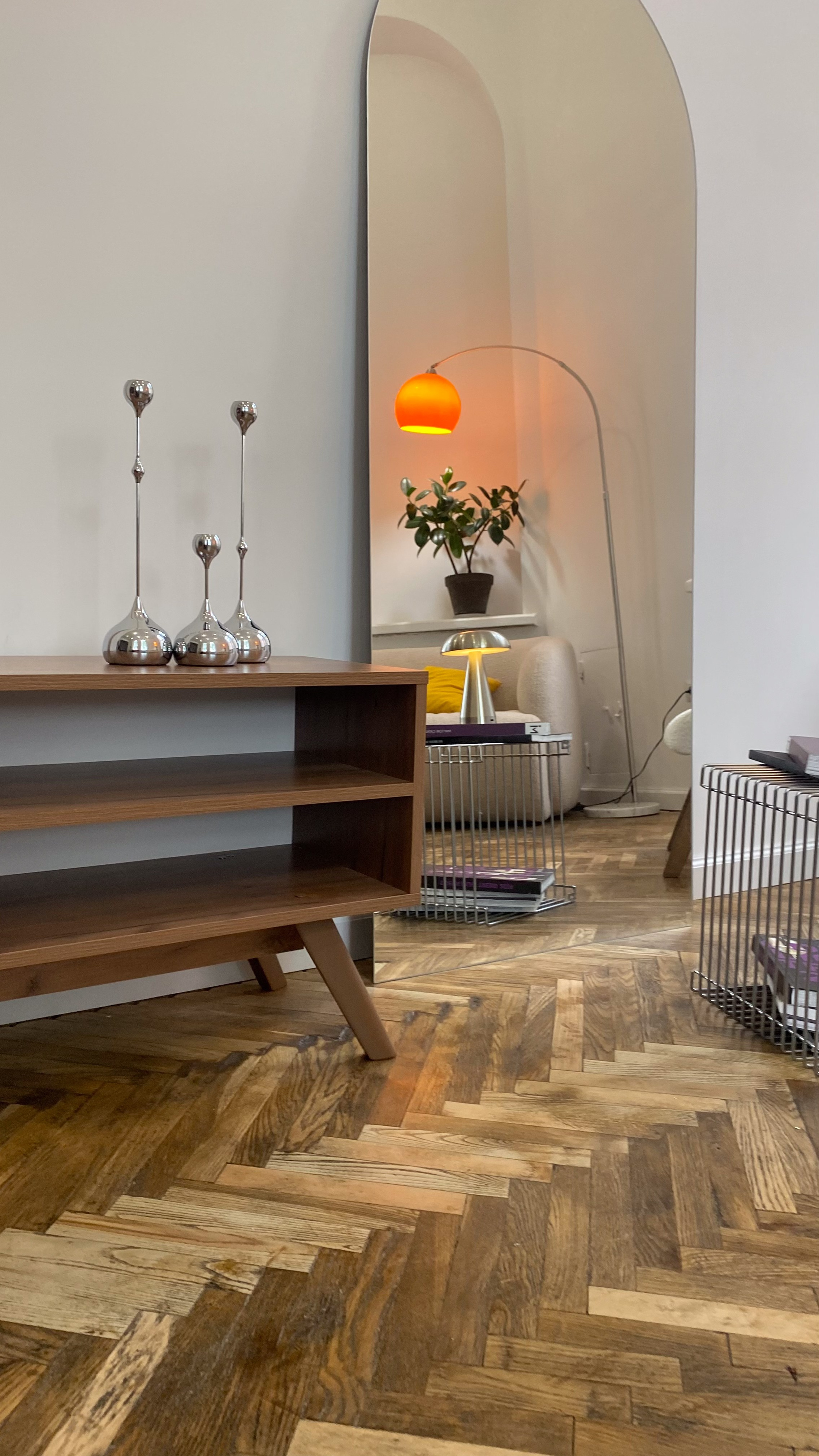 Контакты. Главная