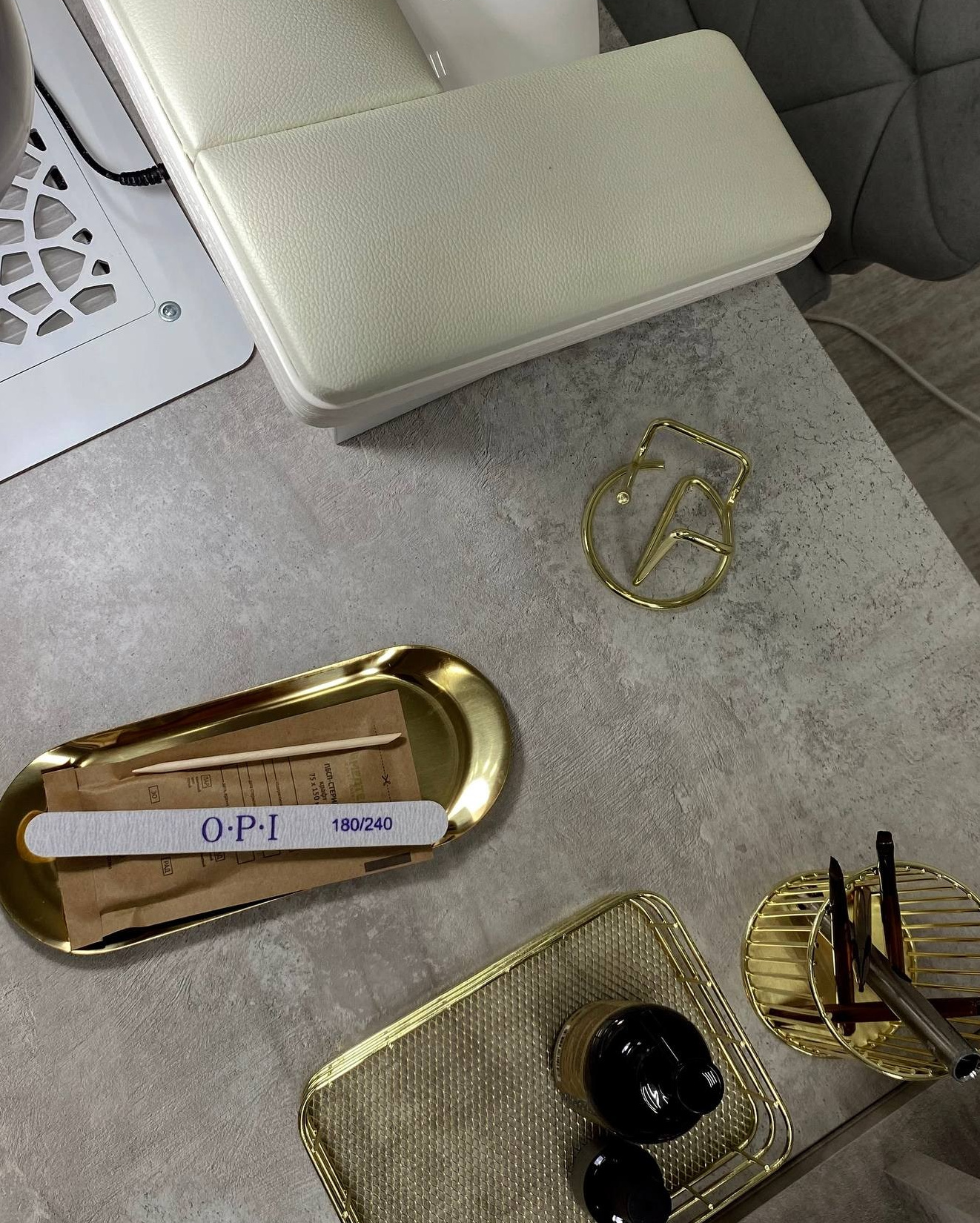 Интерьер кабинета маникюра Севастополь