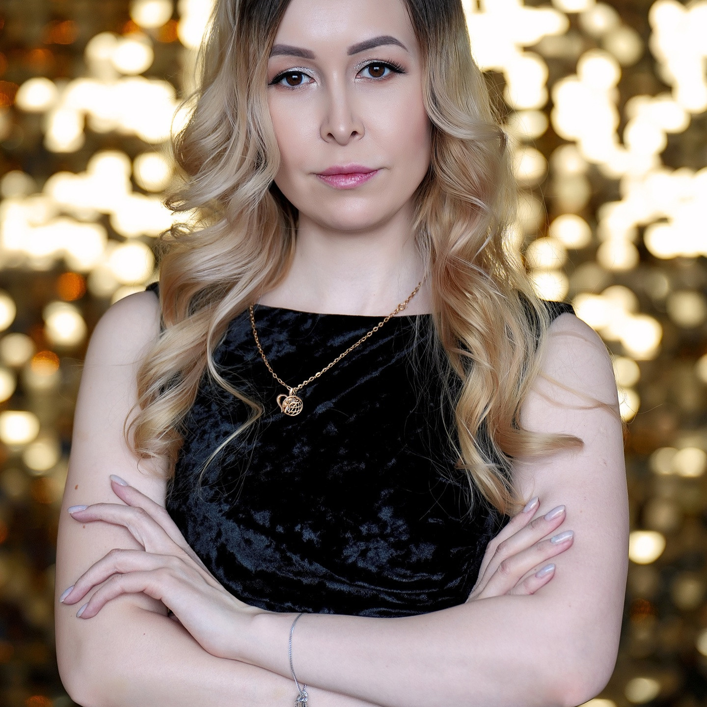 Контакты. Свадебный фотограф в Омске Яна Савина