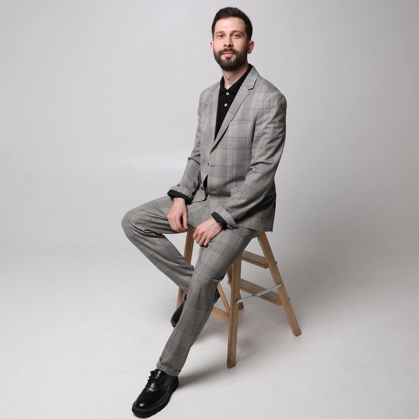 Контакты. Фотограф Павел Кун