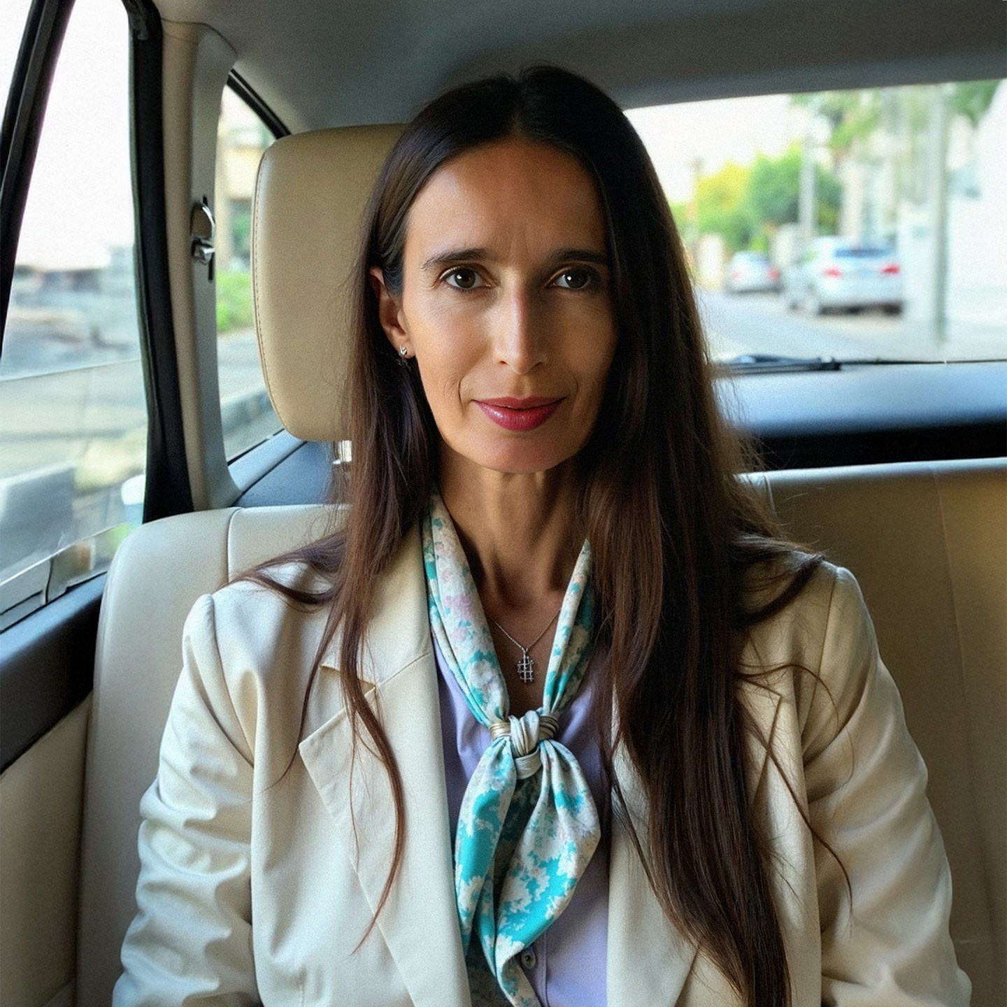 Контакты. Armanda Devar