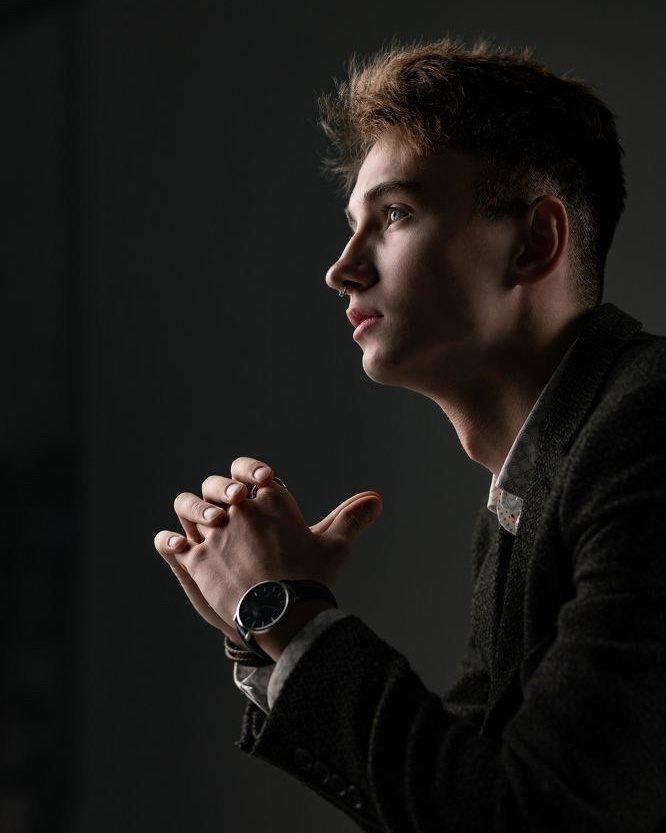 По 2 примера с указанием вида света