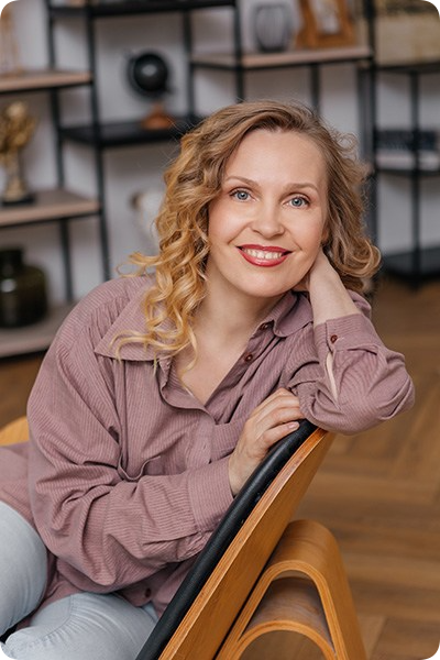 Психолог, бизнес-расстановщик — Светлана Лямина