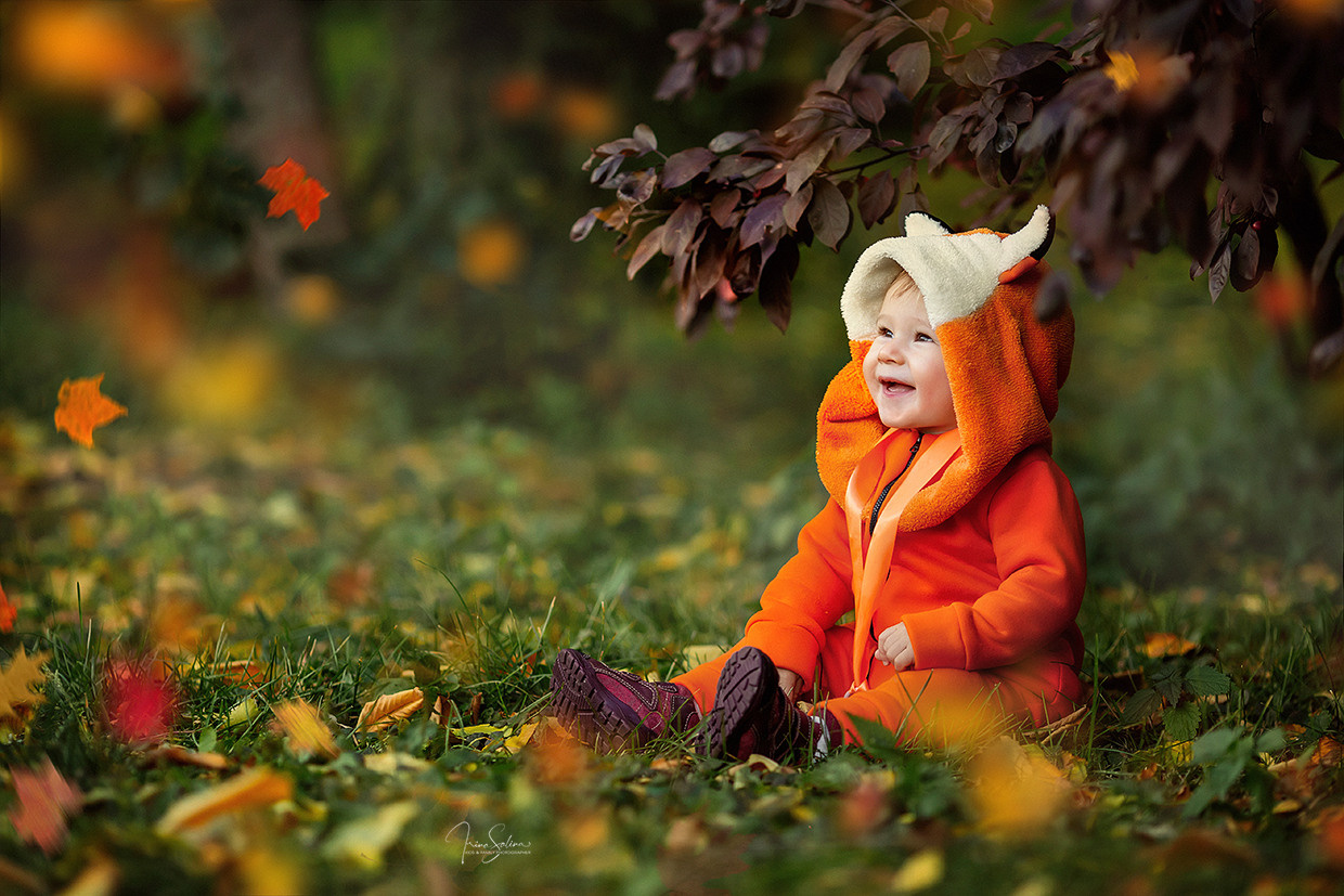 Семейные осенние фотографии в парке-дендрарии. Детский и семейный фотограф в Екатеринбурге