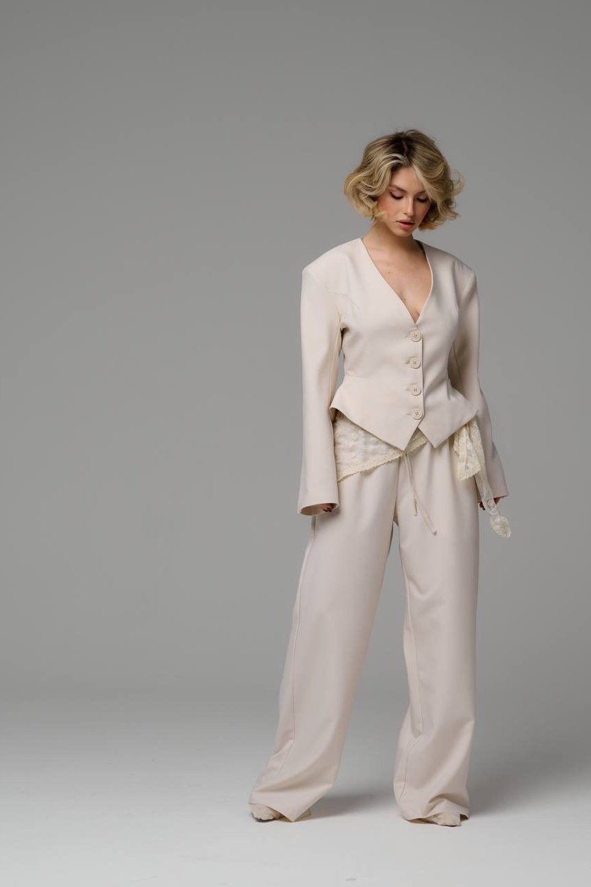 Фотосессия для бренда одежды москва - съемка на циклораме