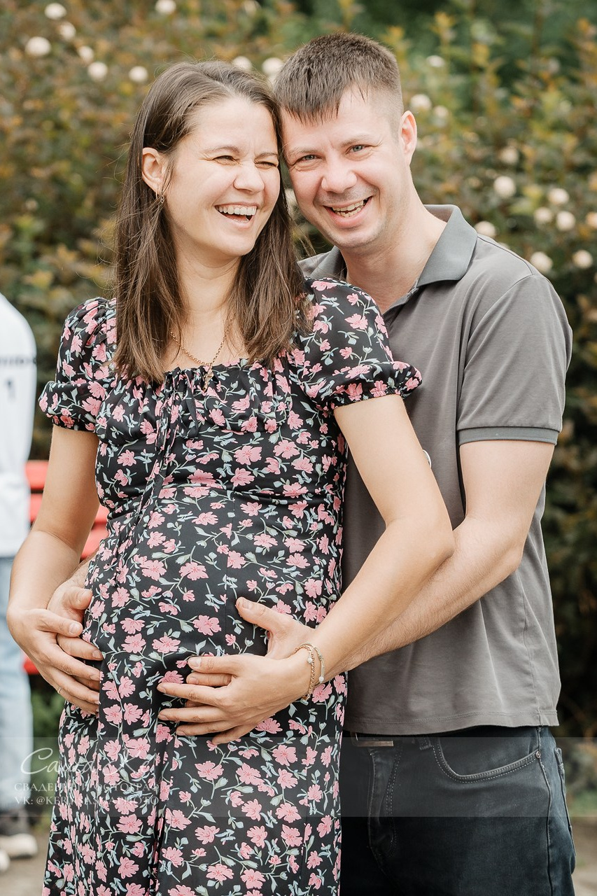 Профессиональный фотограф Александр Кё предлагает услуги семейной фотосессии в Новосибирске. Создай яркие воспоминания вместе с лучшим фотографом — Сашей Кё! 
