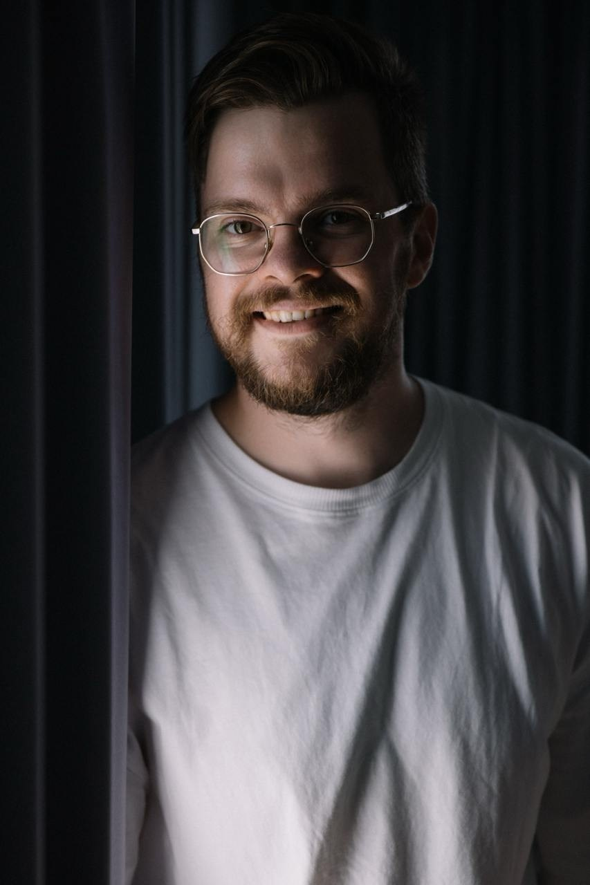 Контакты. Видеооператор в Санкт-Петербурге Евгений Шамшин