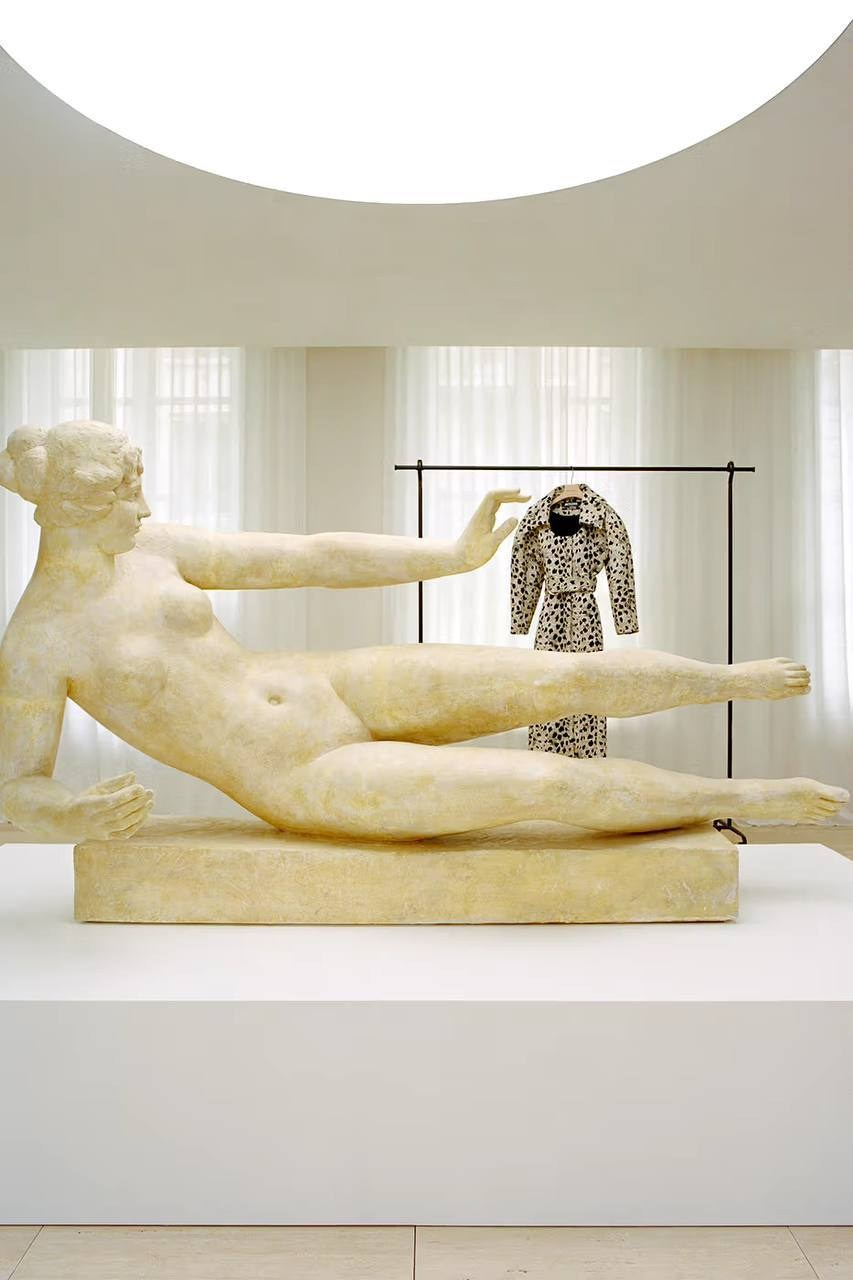 Книжный клуб. Скульптор Алексей Дмитриев