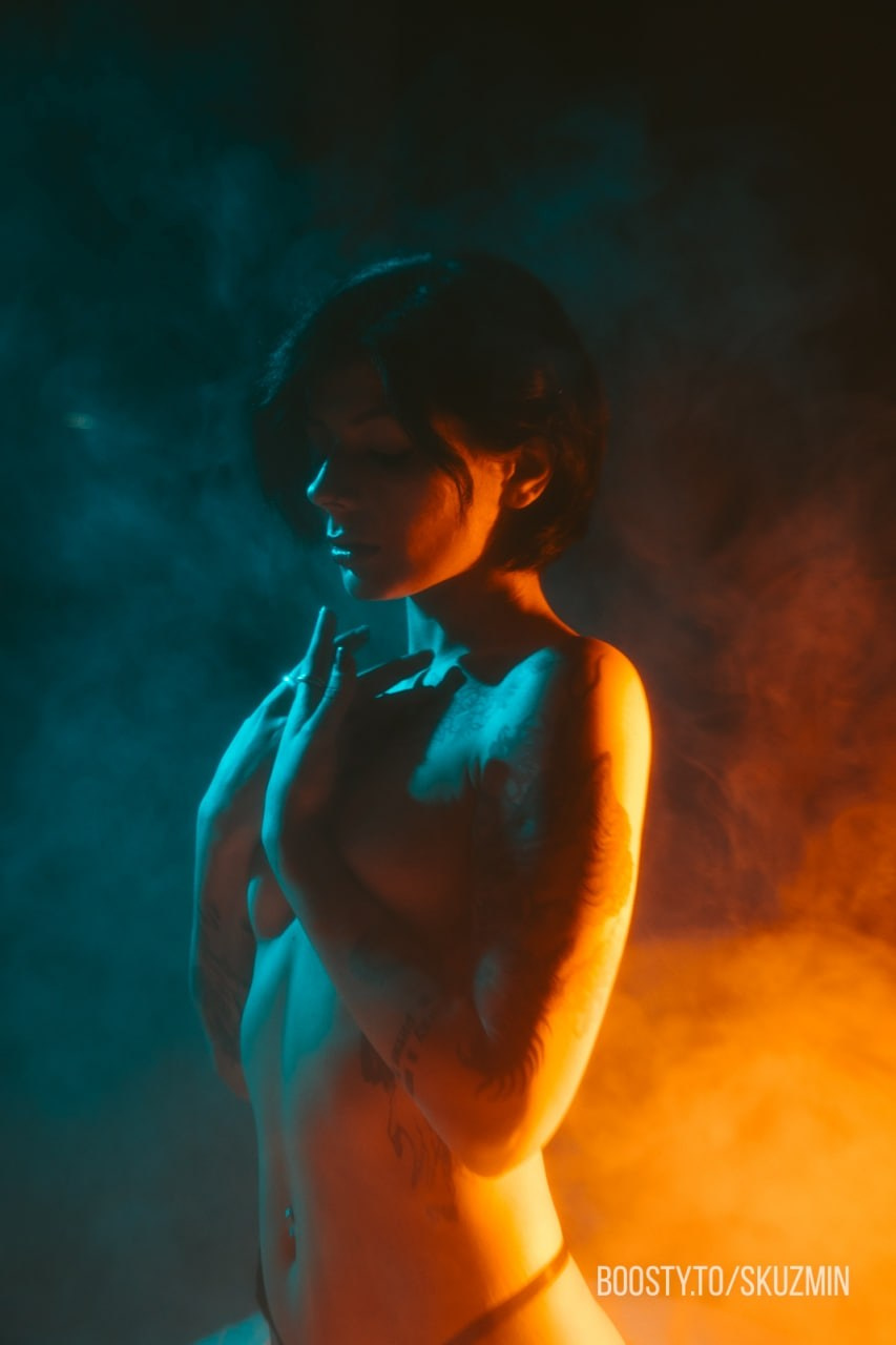 НЮ цветной свет