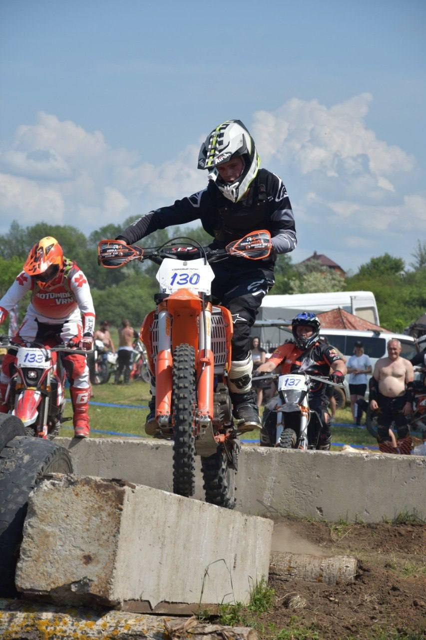 Инструктор Илья Кардашов. Профессиональный прокат эндуро мотоциклов и квадроциклов в г. Белгород